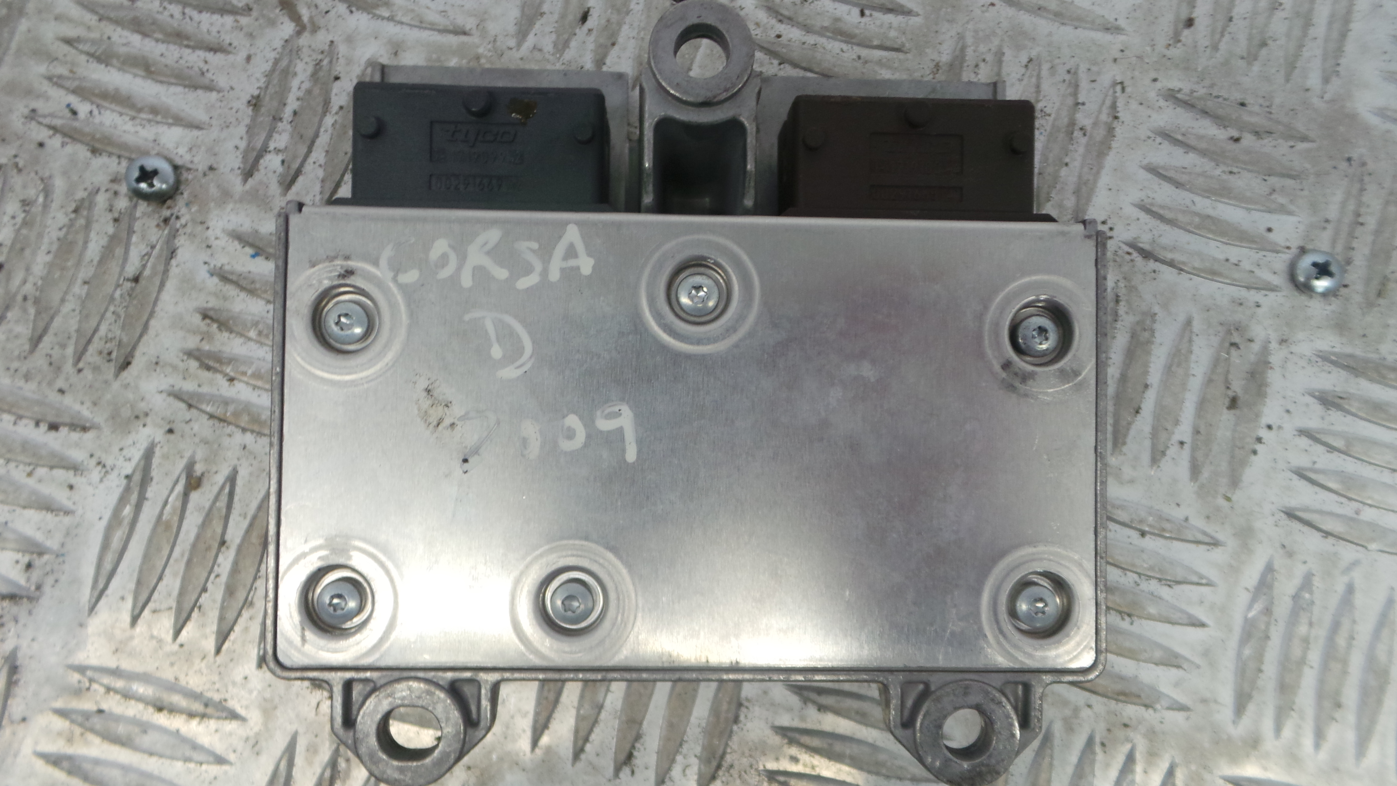 Centralina de Airbags 13262360 - OPEL CORSA D (S07)-33150719 Centralina de Airbags 13262360 - OPEL CORSA D (S07)-33150719