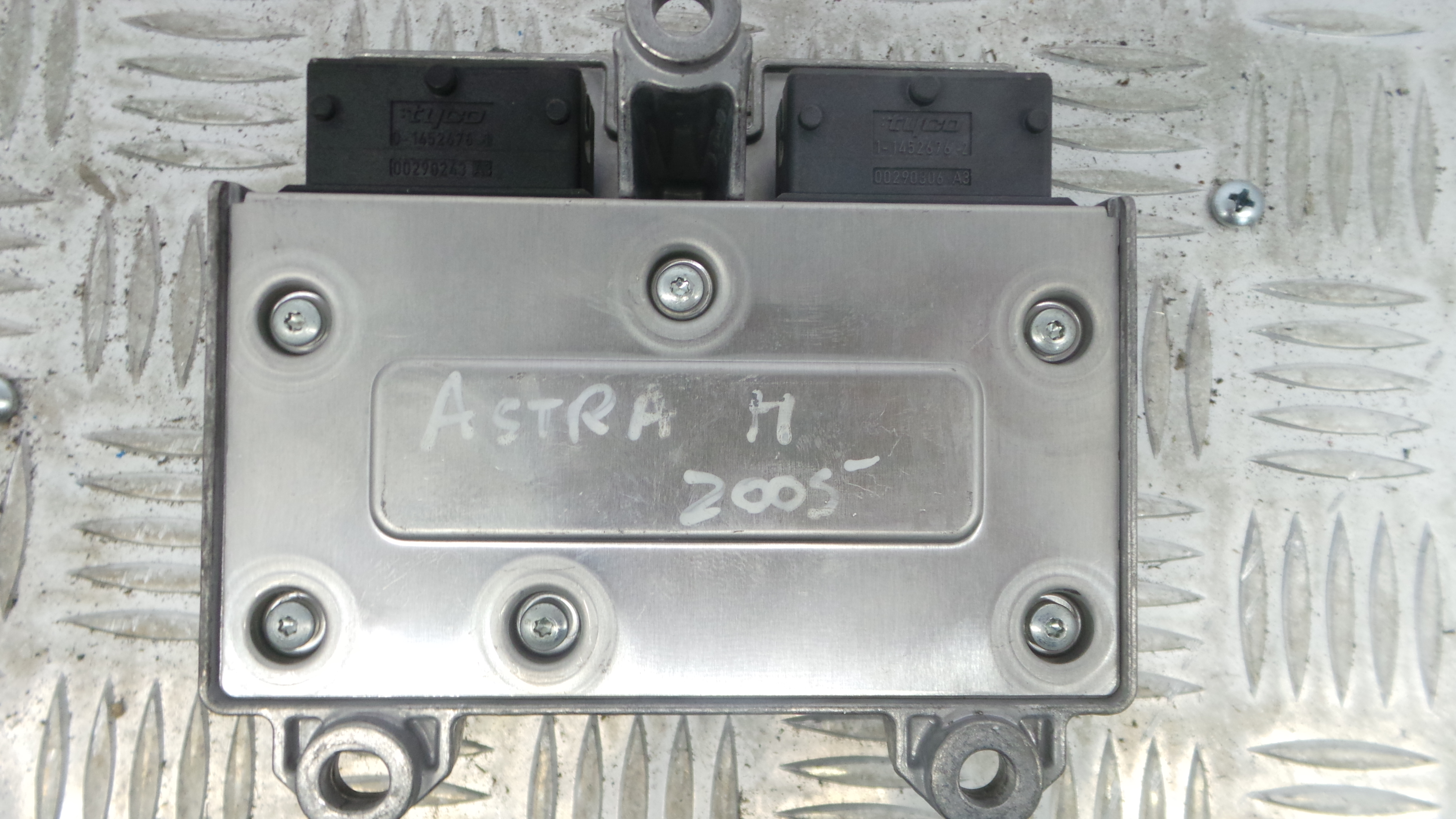 Centralina de Airbags 13203263 - OPEL ASTRA H (A04)-33150721 Centralina de Airbags 13203263 - OPEL ASTRA H (A04)-33150721