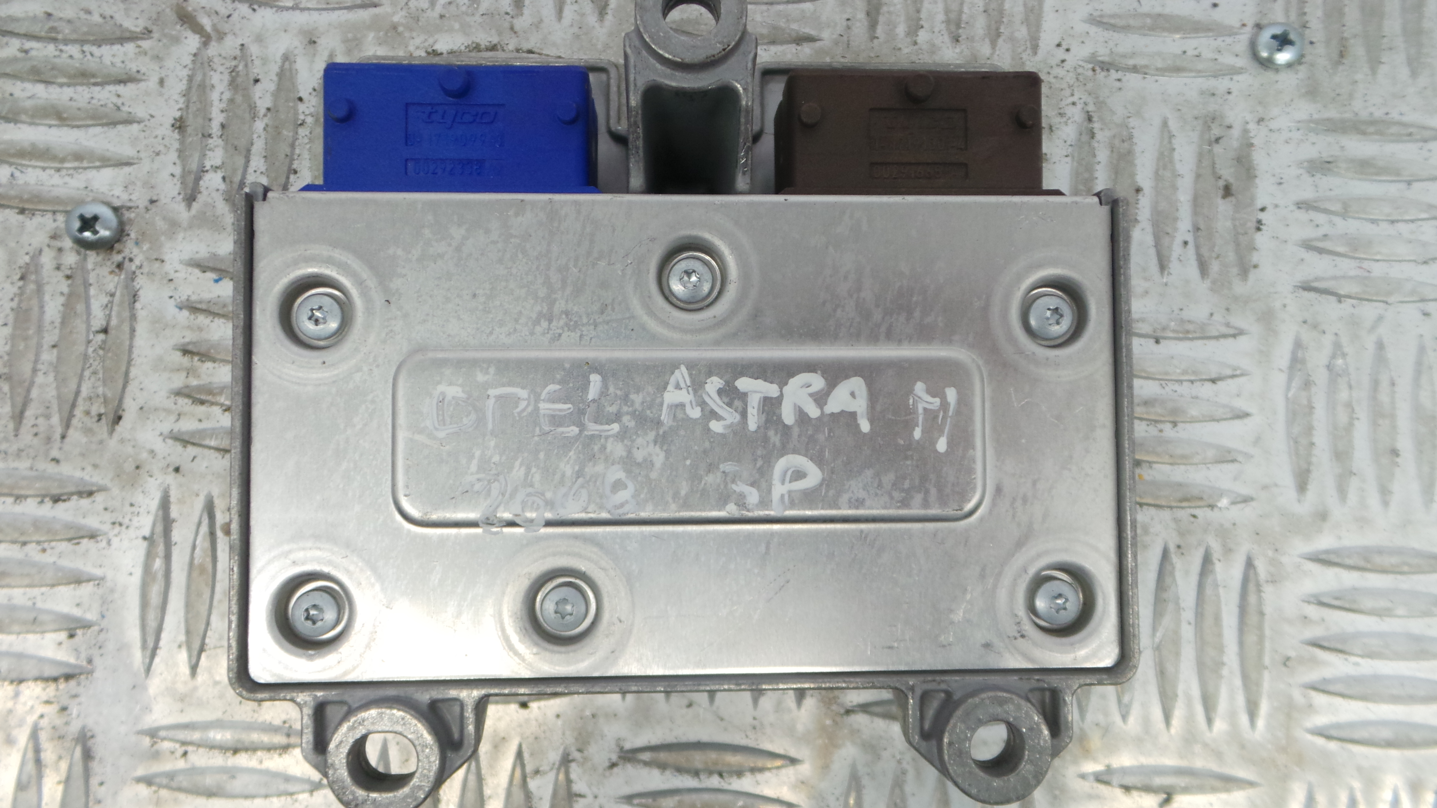 Centralina de Airbags 13251079 - OPEL ASTRA H (A04)-33150727 Centralina de Airbags 13251079 - OPEL ASTRA H (A04)-33150727