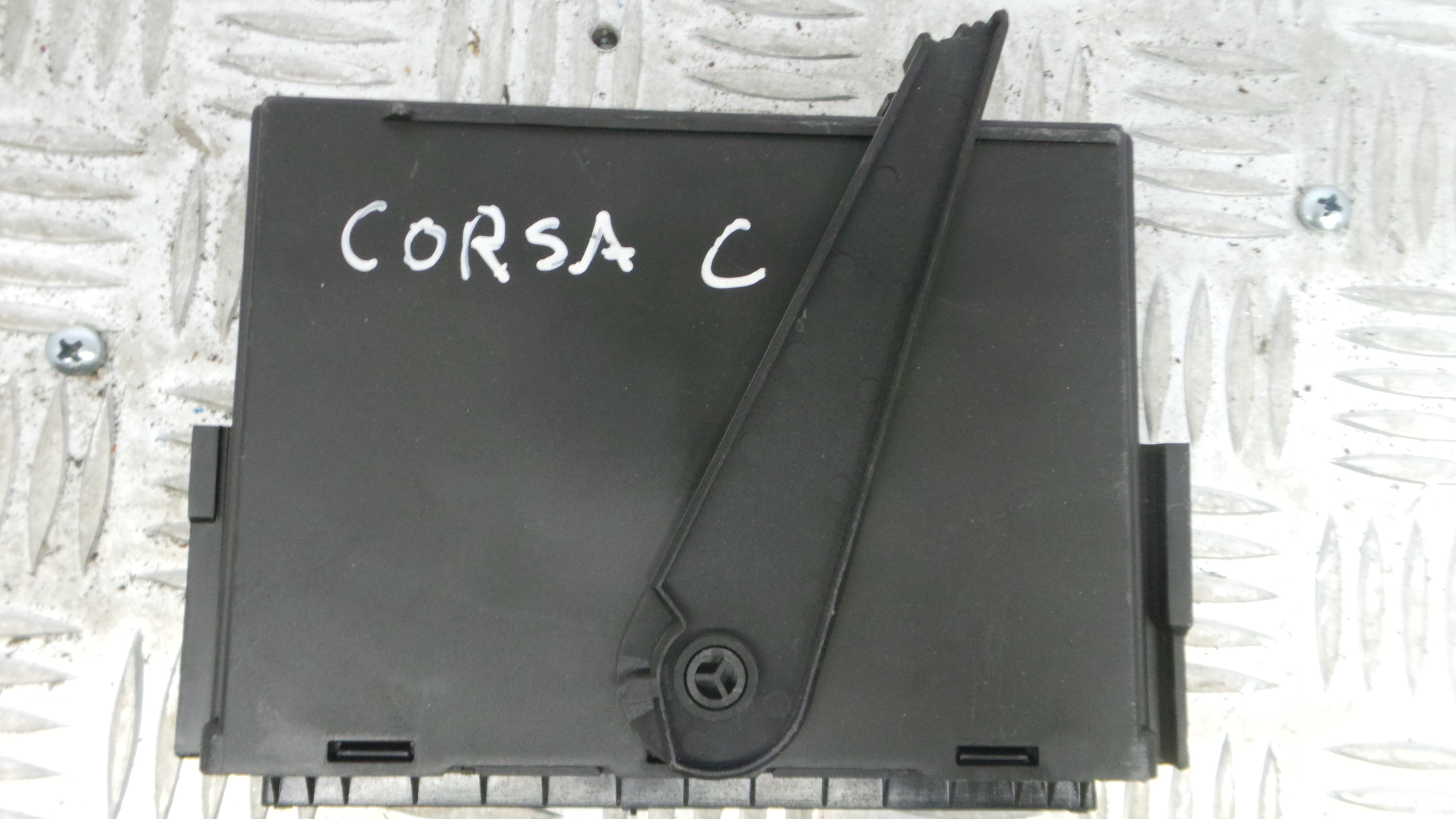 Modulo Electrónico 13111111 - OPEL CORSA C (X01)-33151921