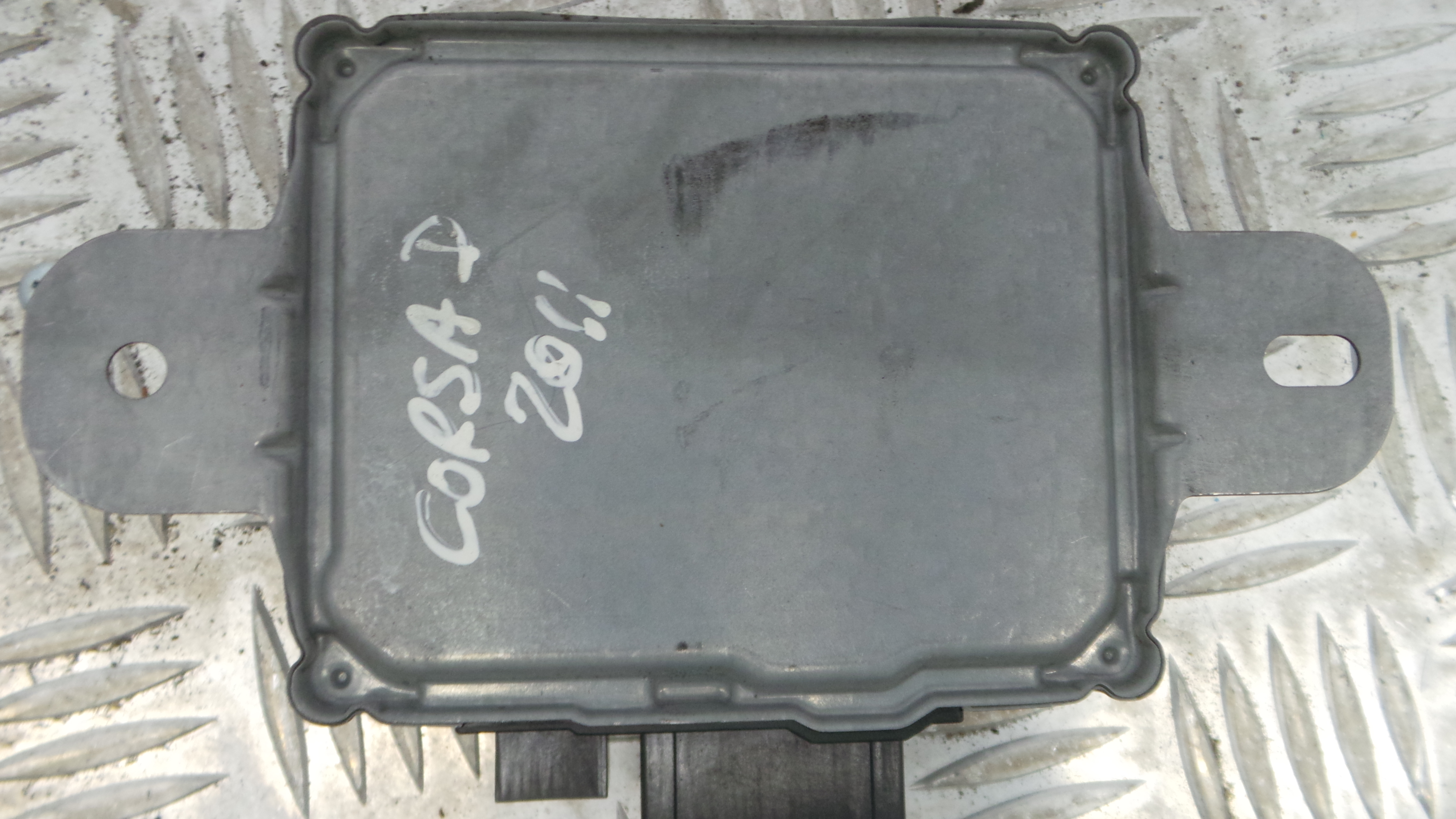 Centralina do Telefone 13306647 - OPEL CORSA D (S07)-33151944