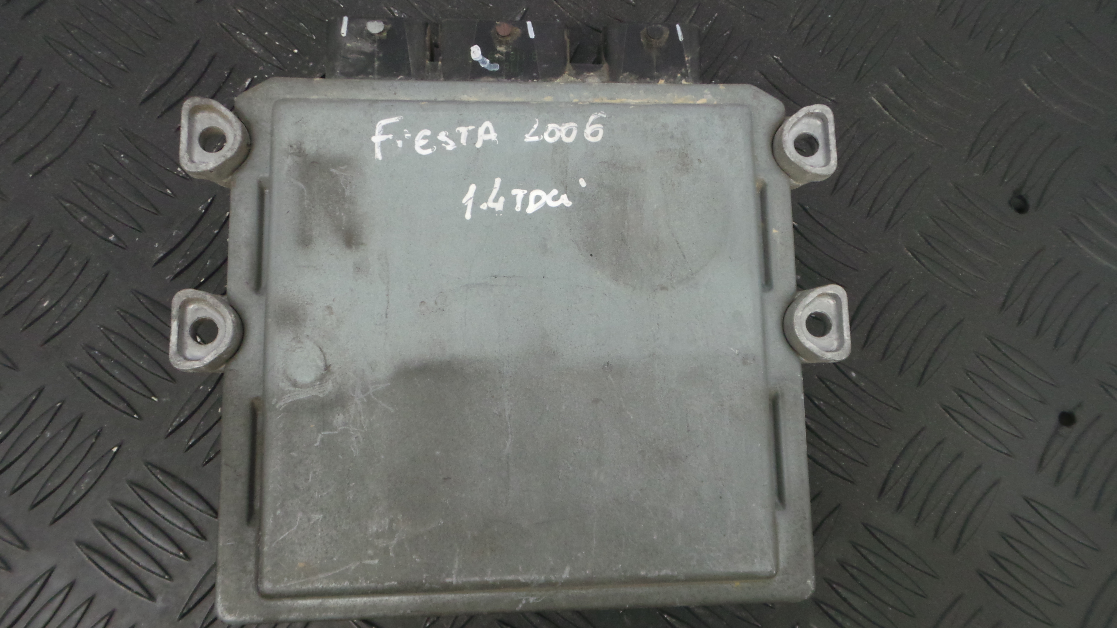 Centralina do Motor 7S61-12A650-AA - FORD FIESTA V (JH_, JD_)-33151961 Centralina do Motor 7S61-12A650-AA - FORD FIESTA V (JH_, JD_)-33151961