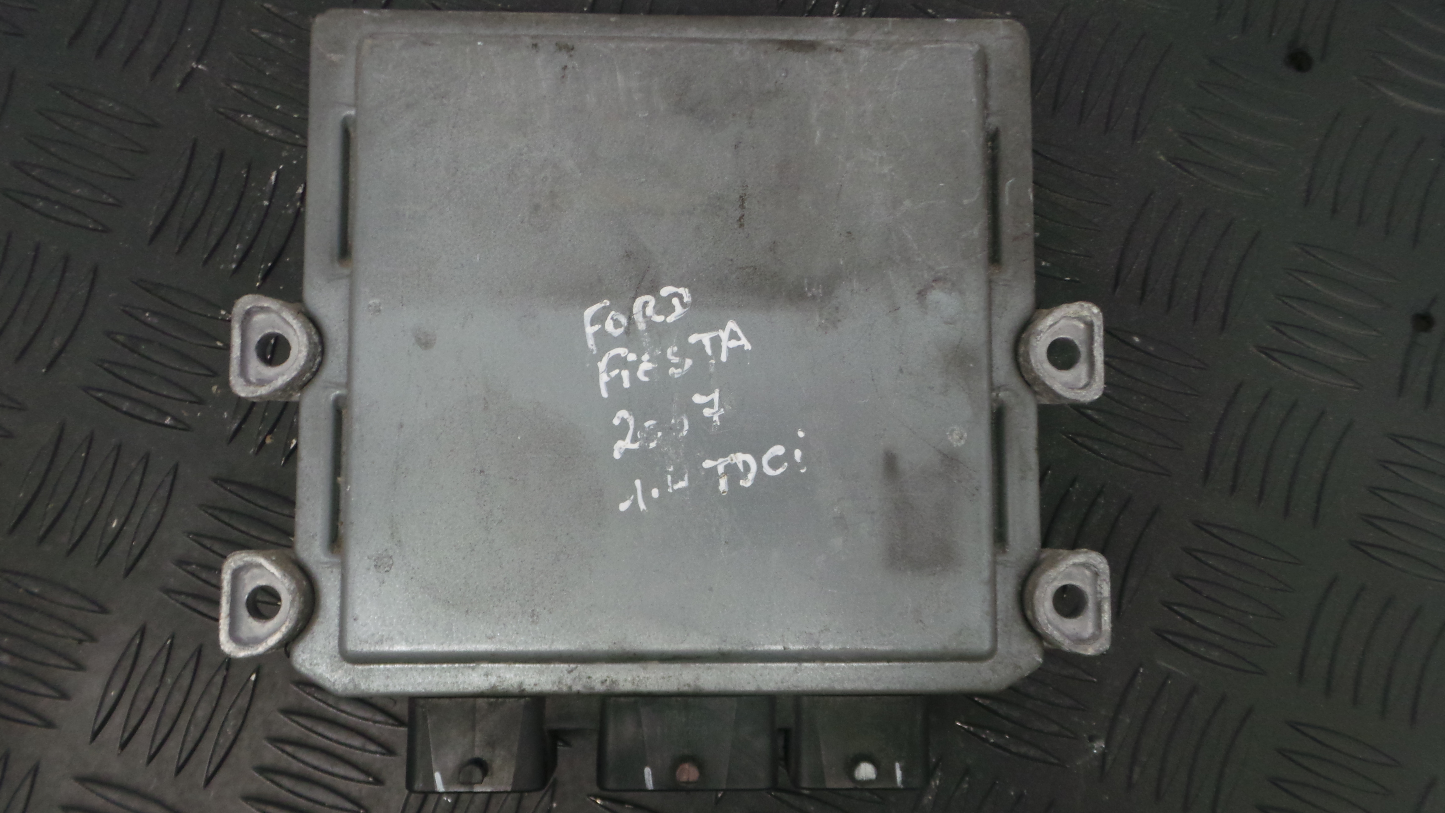 Centralina do Motor 7S61-12A650-EA - FORD FIESTA V (JH_, JD_)-33151979 Centralina do Motor 7S61-12A650-EA - FORD FIESTA V (JH_, JD_)-33151979