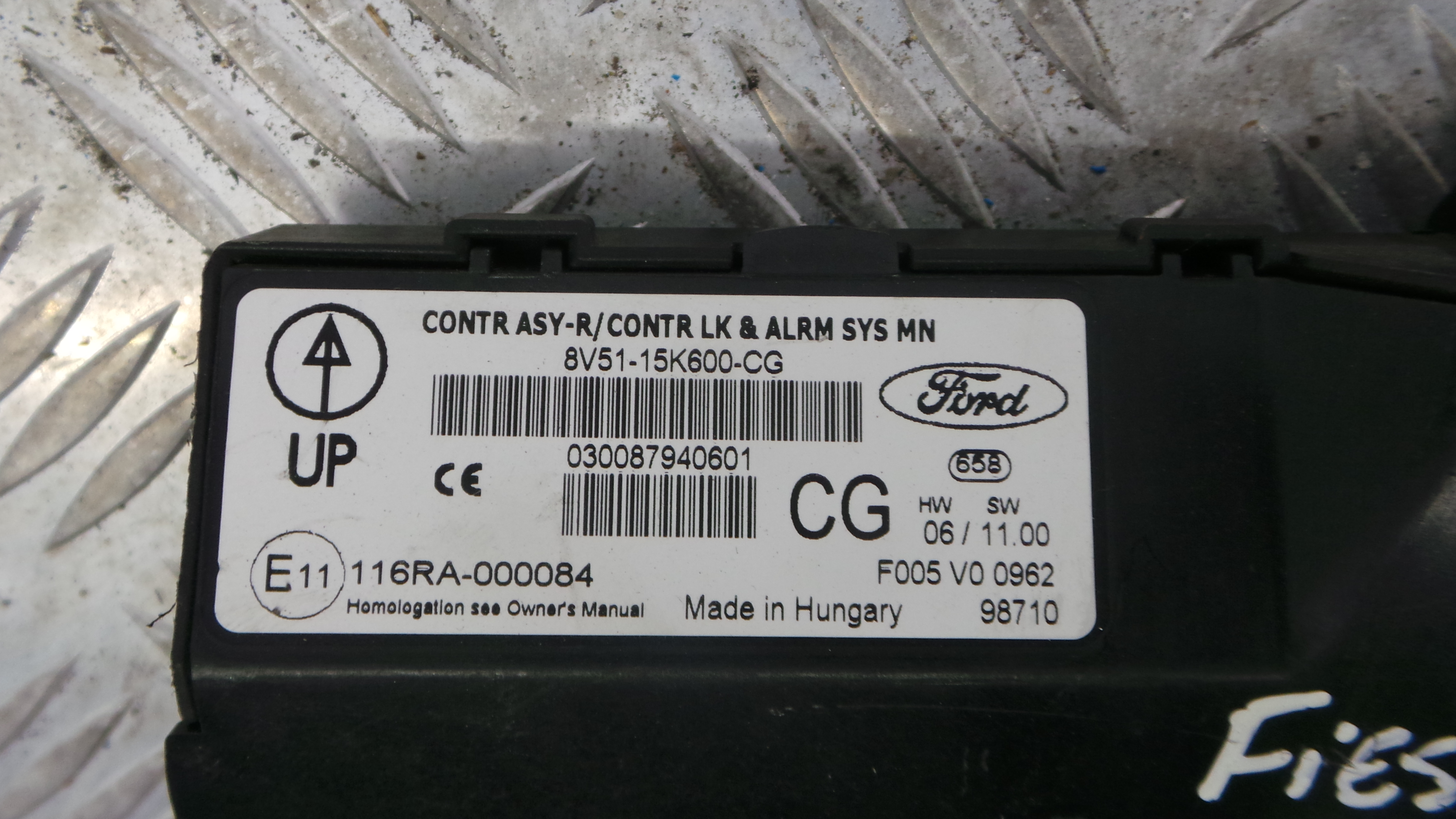 Centralina do Fecho Central 8V51-15K600-CG - FORD FIESTA VI (CB1, CCN)-33152072