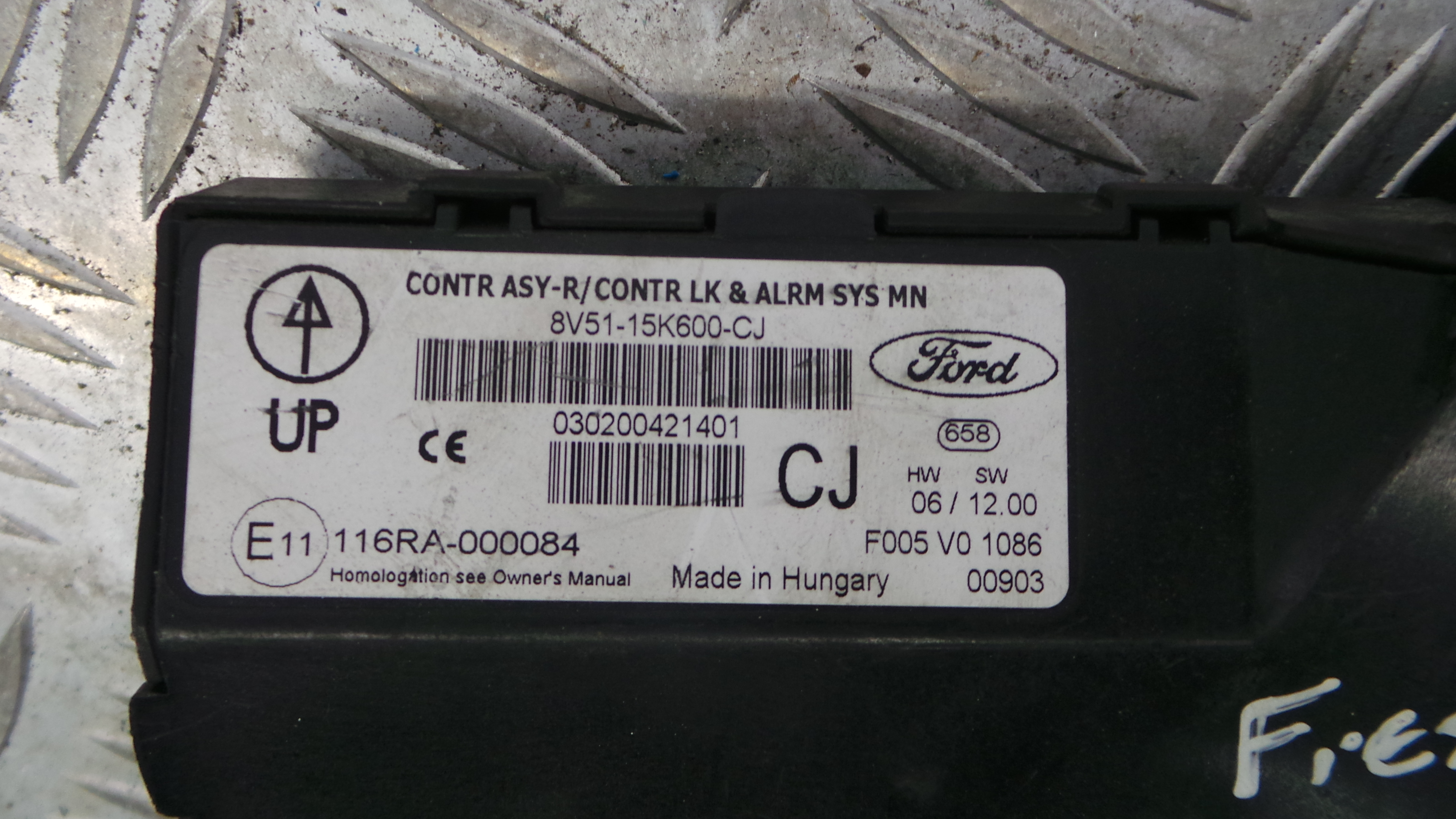 Centralina do Fecho Central 8V51-15K600-CJ - FORD FIESTA VI (CB1, CCN)-33152074