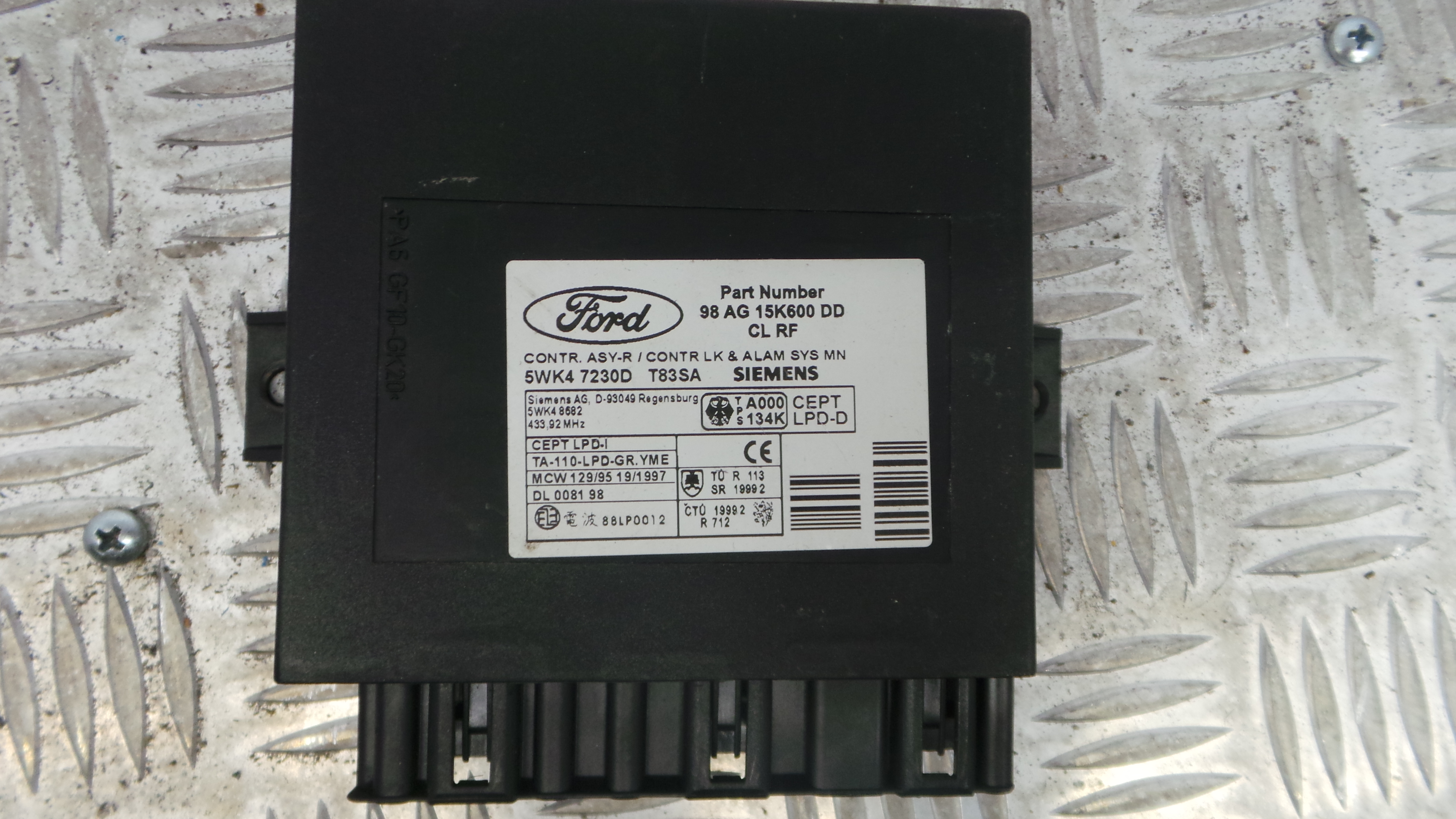 Centralina do Fecho Central 98AG-15K600-DD - FORD FOCUS I (DAW, DBW)-33152148