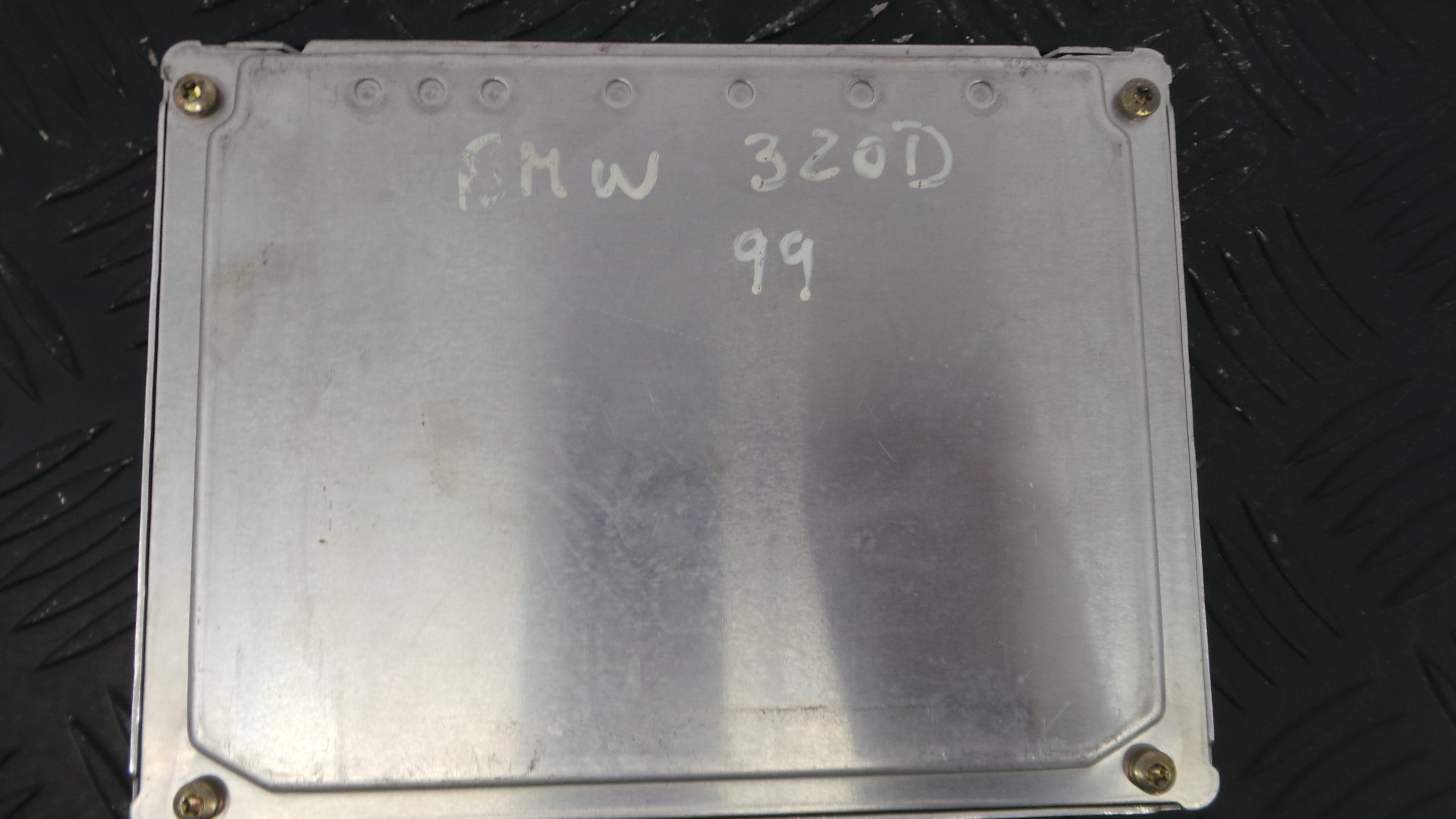 Centralina do Motor 7785098 - BMW 3 (E46)-33152225 Centralina do Motor 7785098 - BMW 3 (E46)-33152225