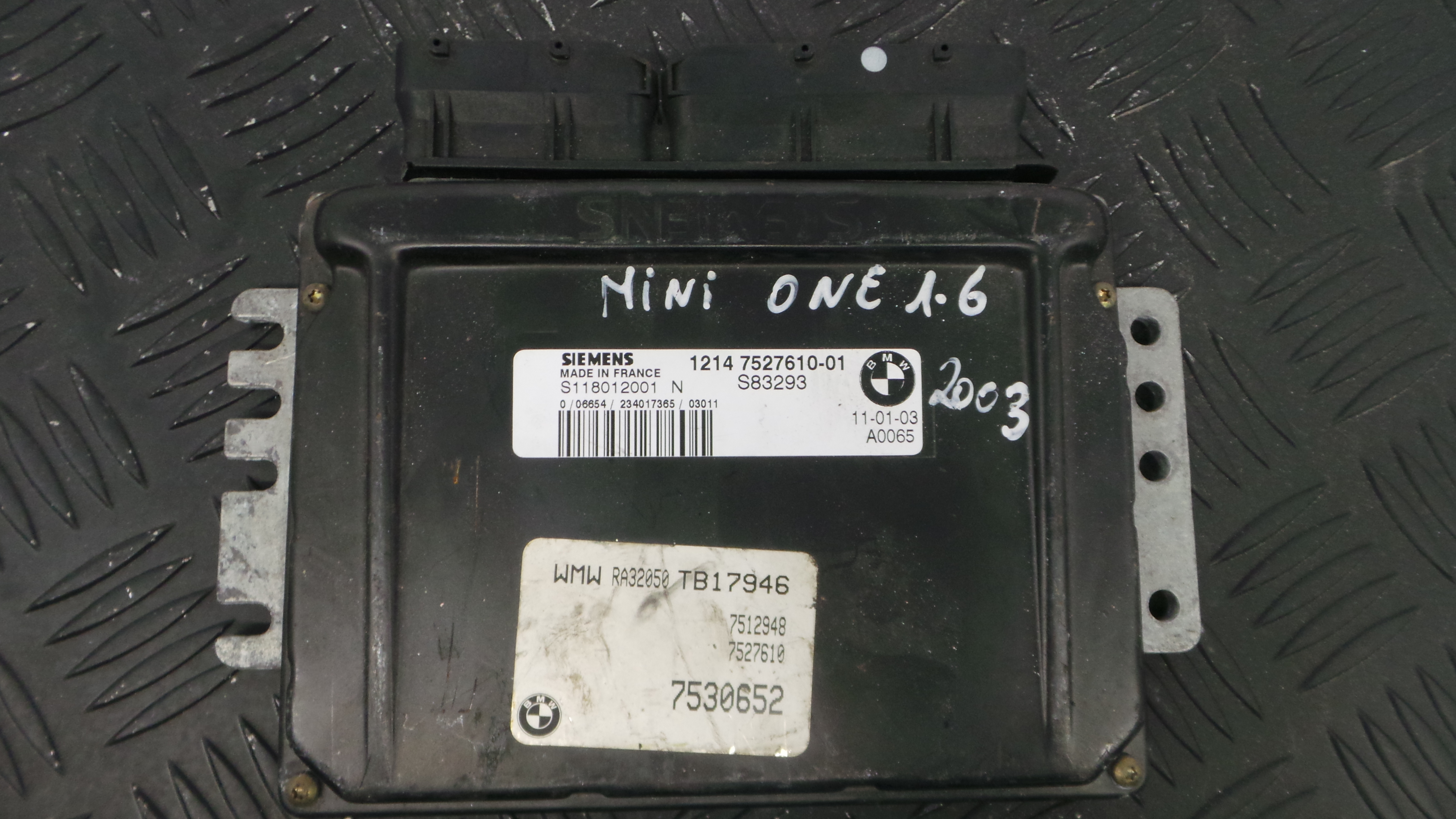 Centralina do Motor 7527610 - MINI MINI (R50, R53)-33152228