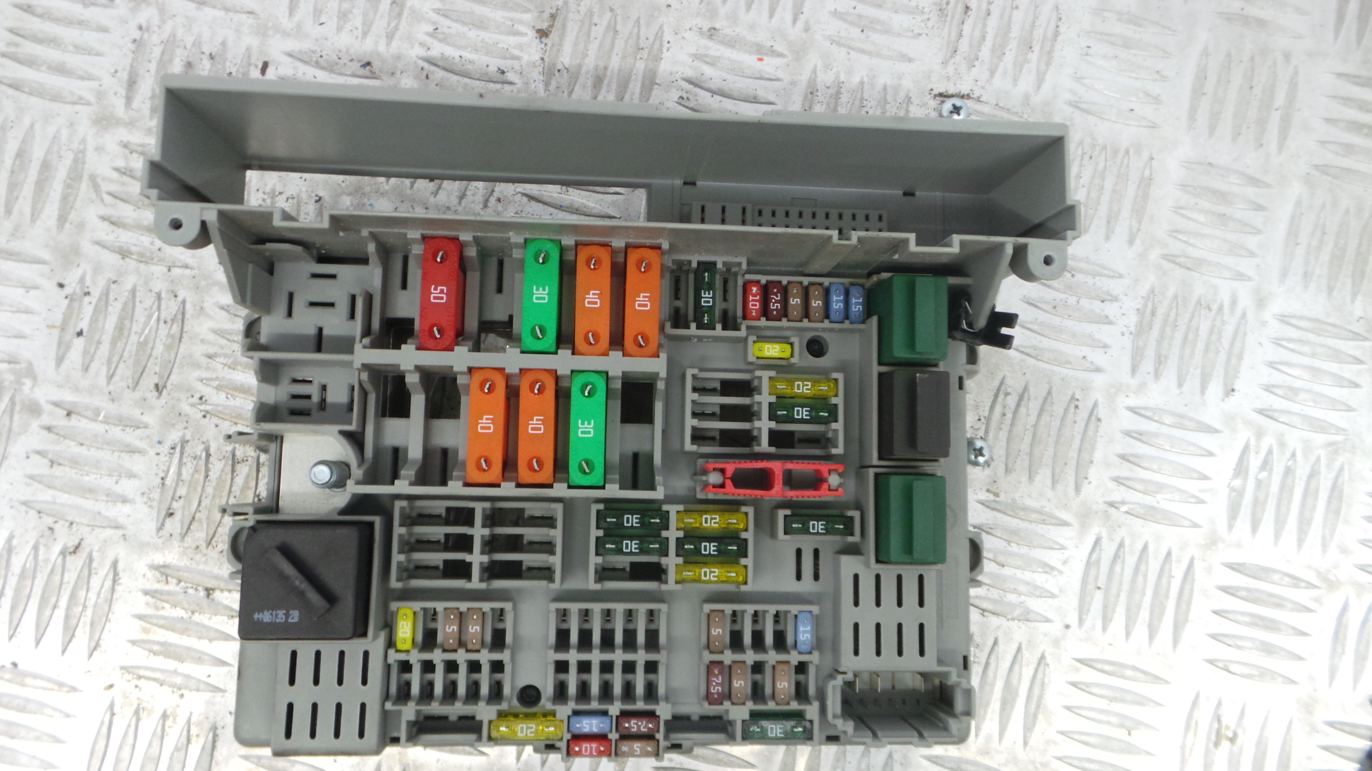 Caixa dos Fusíveis / BSI / UCH / SAM 6906621-06 - BMW 1 (E87)-33152244