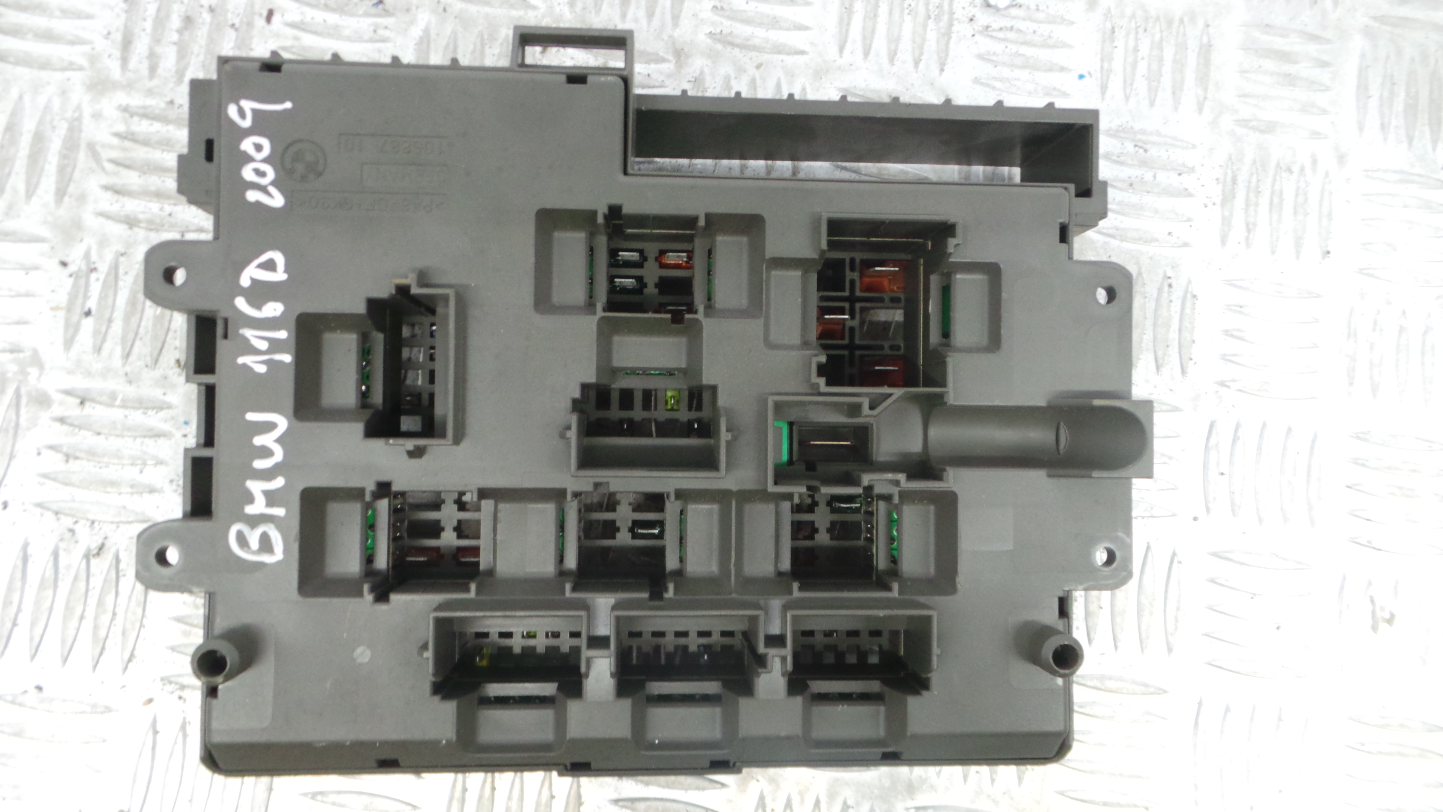 Caixa dos Fusíveis / BSI / UCH / SAM 9119446-04 - BMW 1 (E87)-33152248 Caixa dos Fusíveis / BSI / UCH / SAM 9119446-04 - BMW 1 (E87)-33152248