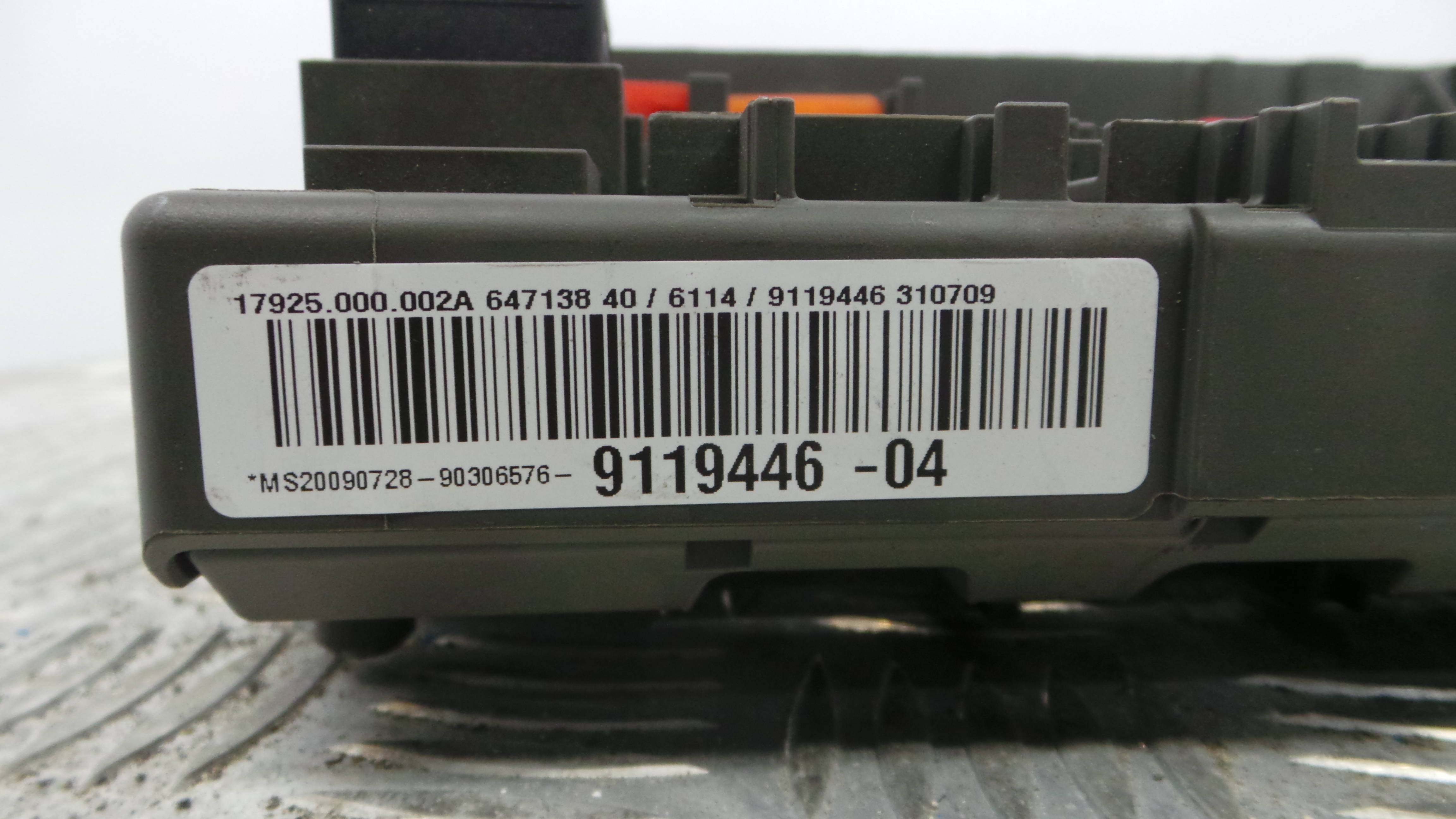 Caixa dos Fusíveis / BSI / UCH / SAM 9119446-04 - BMW 1 (E87)-33152248