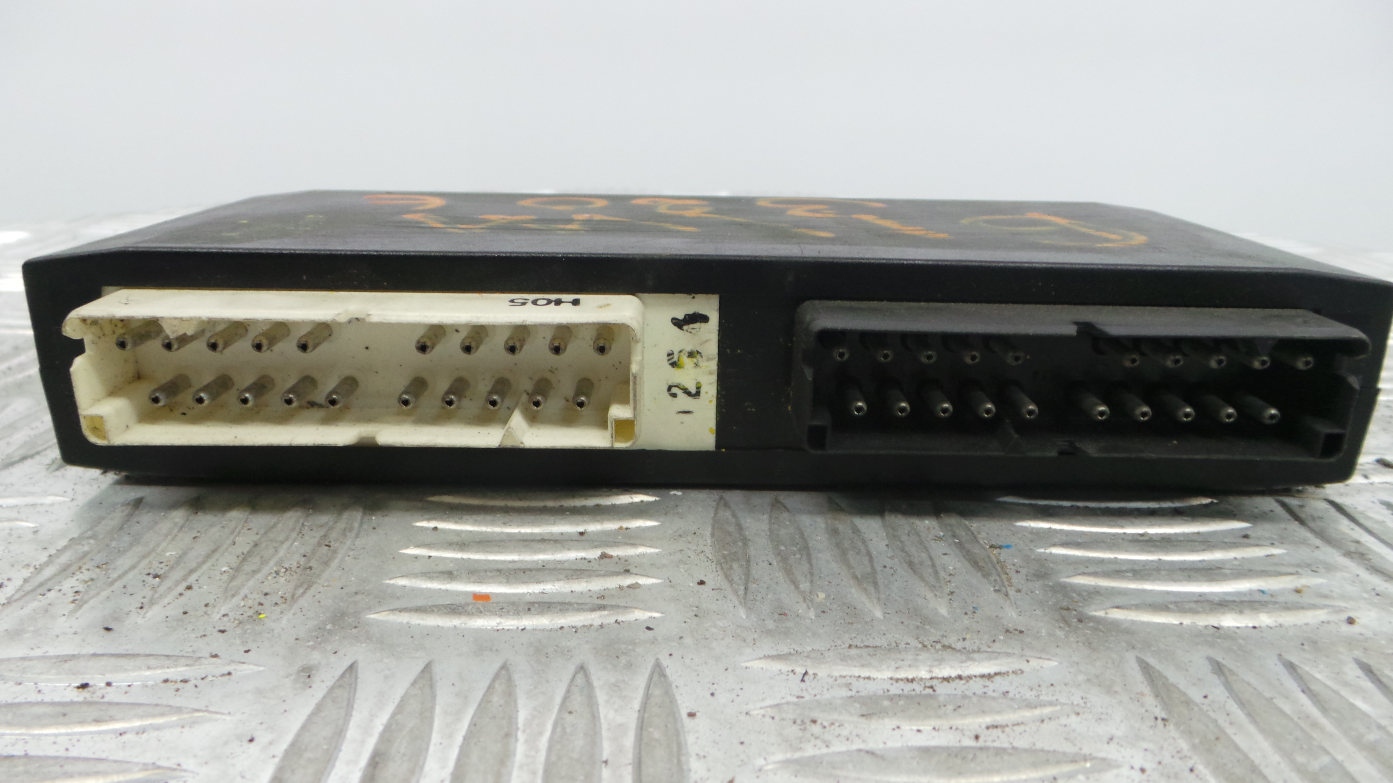 Modulo Electrónico 61.35-1379741 - BMW 5 (E34)-33158879