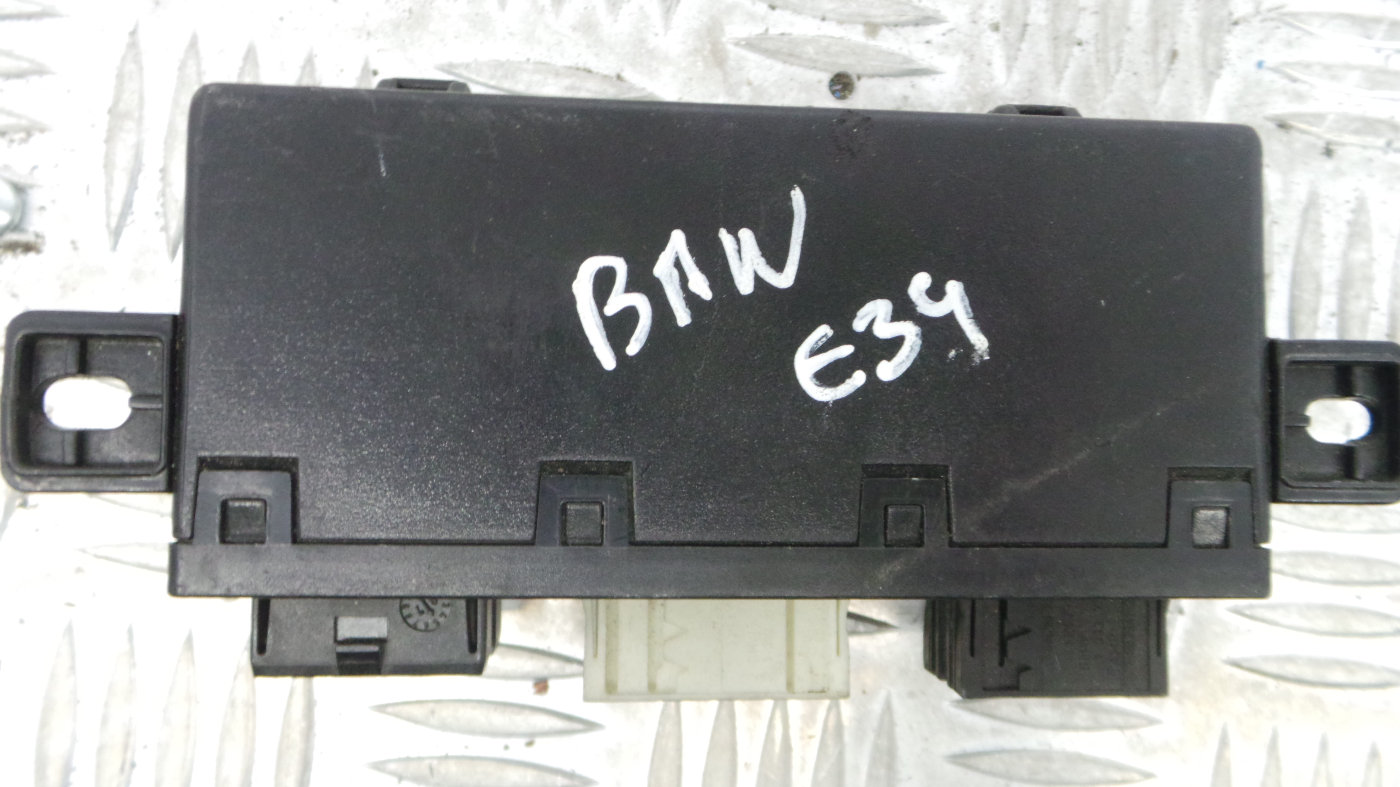 Modulo Electrónico 61.35-8377601 - BMW 5 (E39)-33158900 Modulo Electrónico 61.35-8377601 - BMW 5 (E39)-33158900