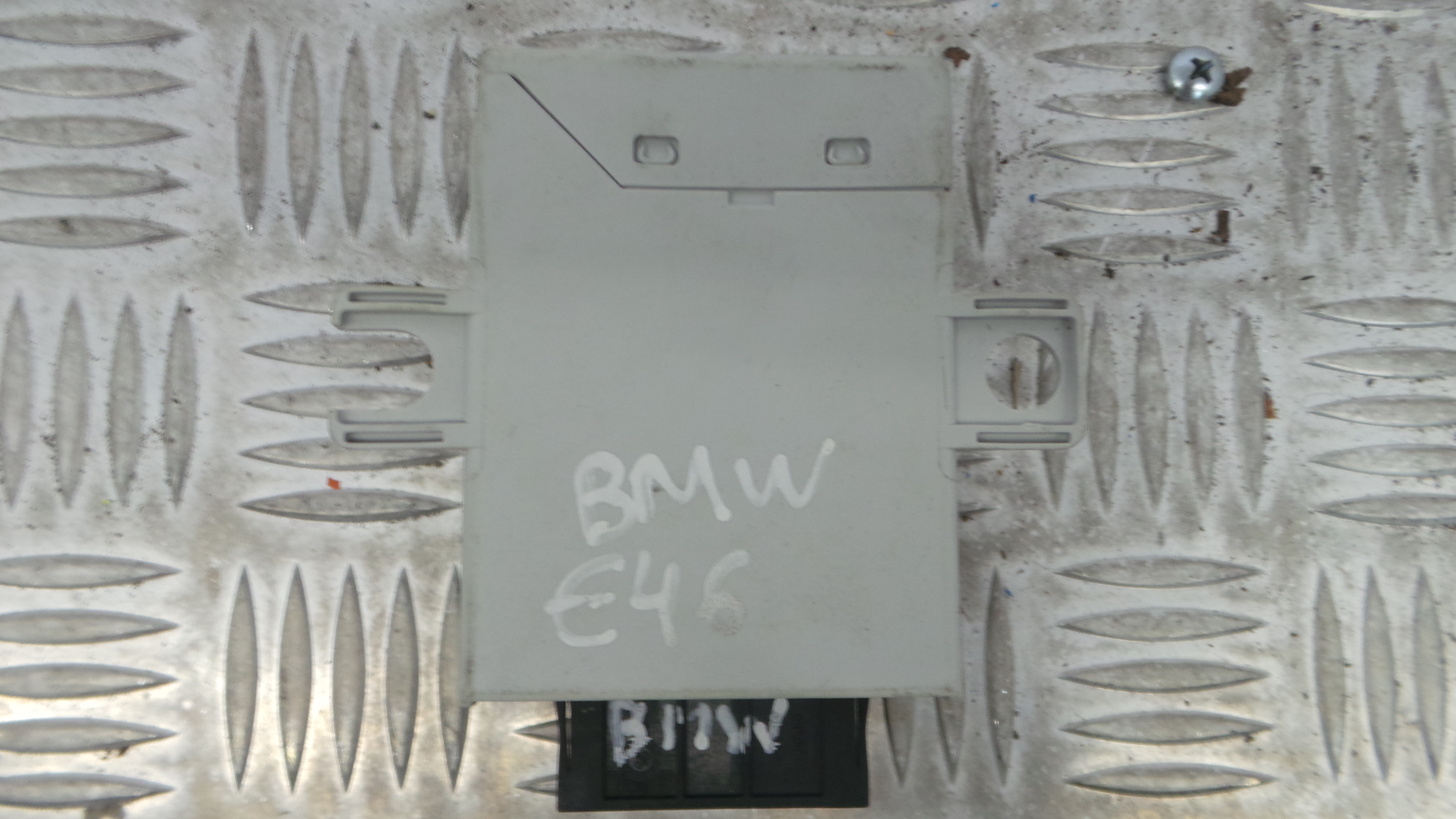 Modulo Electrónico 61.35-6905668 - BMW 3 (E46)-33158903