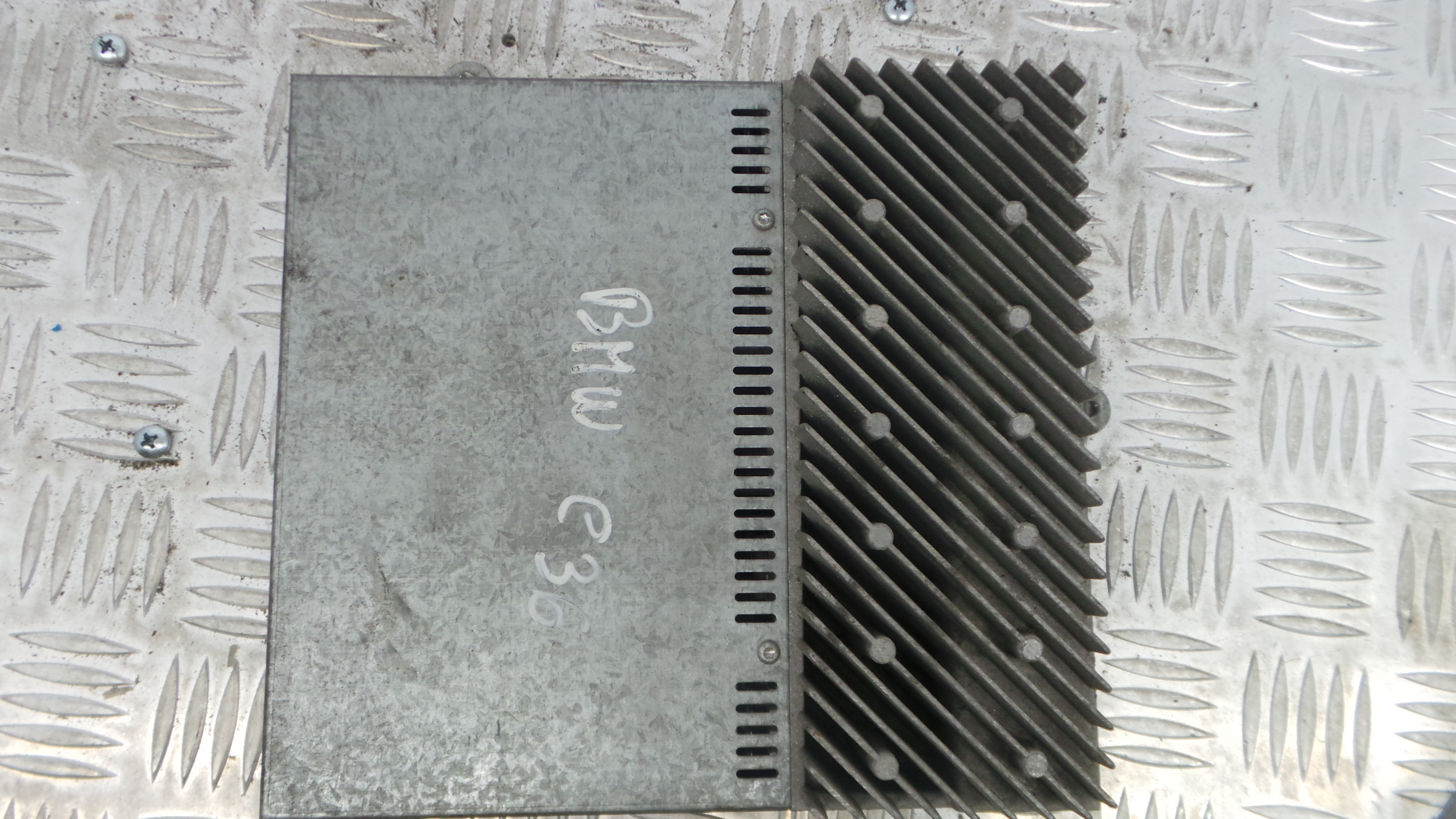 Amplificador 8361783 - BMW 3 (E36)-33159817