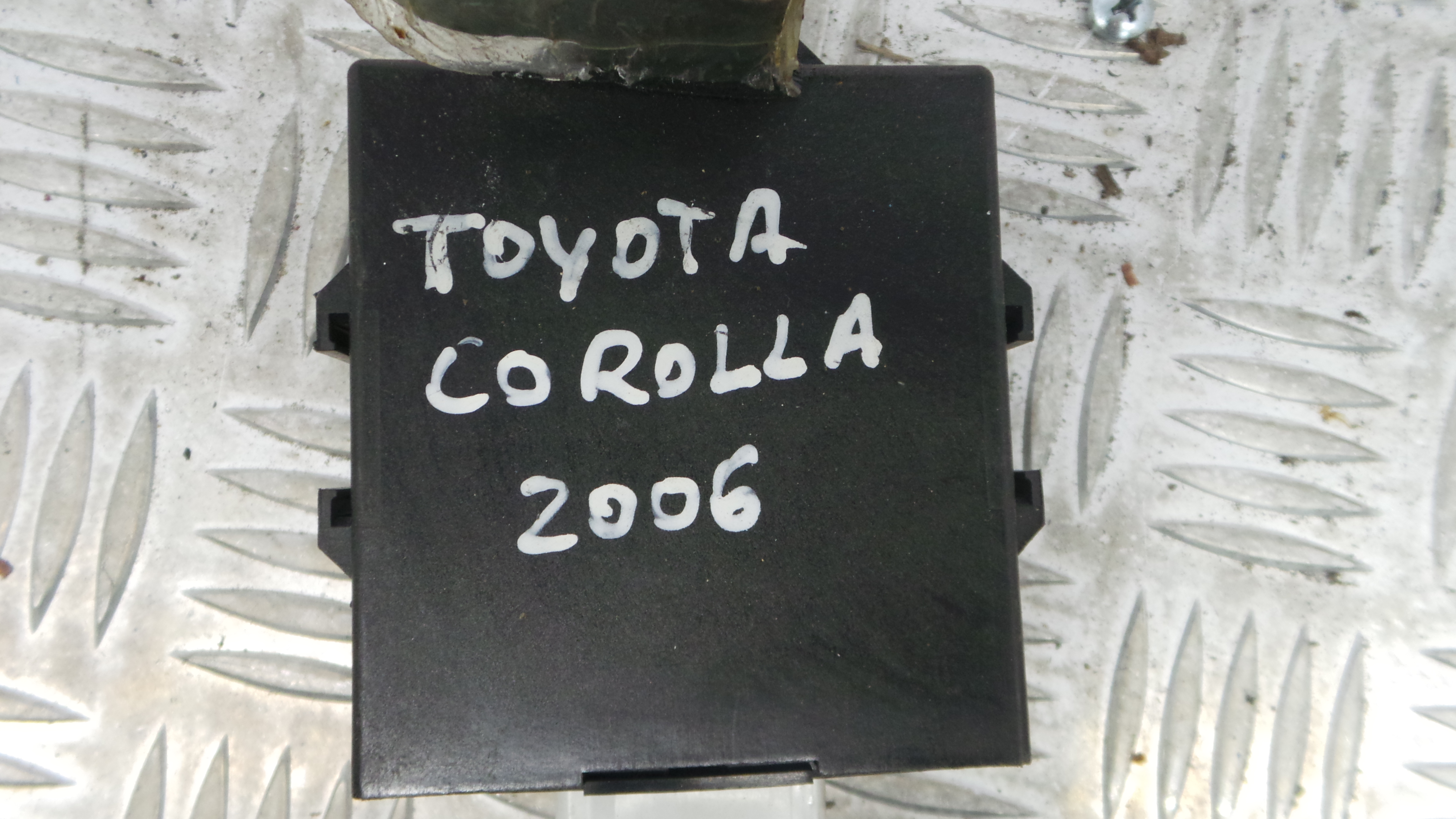 Centralina de Ignição (imobilizador) 89780-12140 - TOYOTA COROLLA (_E12_), COROLLA / ALLEX (_E12_)-33172442