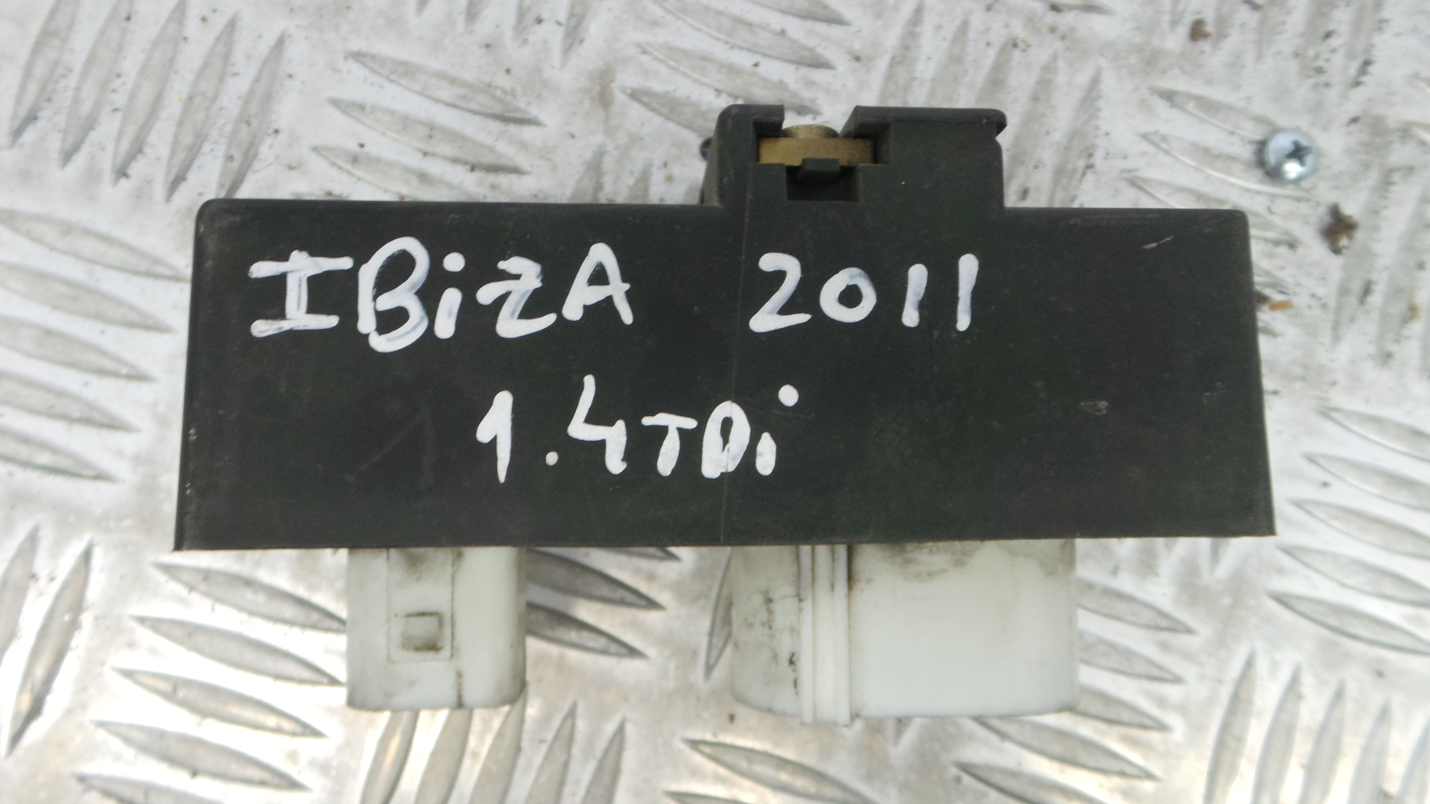 Relé 1J0919506M - SEAT IBIZA IV (6J5, 6P1), IBIZA Mk IV (6J5, 6P1)-33172469