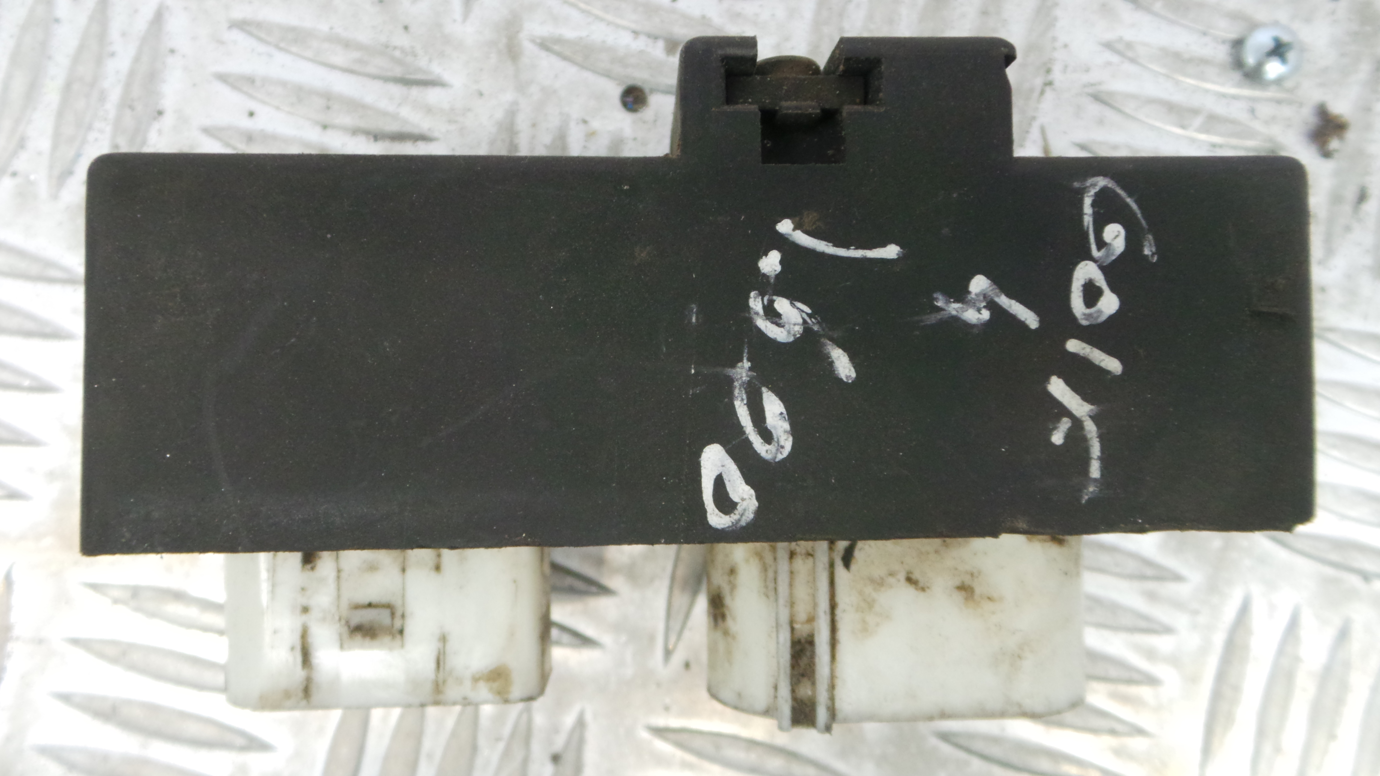 Relé 1J0919506K - VW GOLF IV (1J1), GOLF Mk IV (1J1)-33172481 Relé 1J0919506K - VW GOLF IV (1J1), GOLF Mk IV (1J1)-33172481