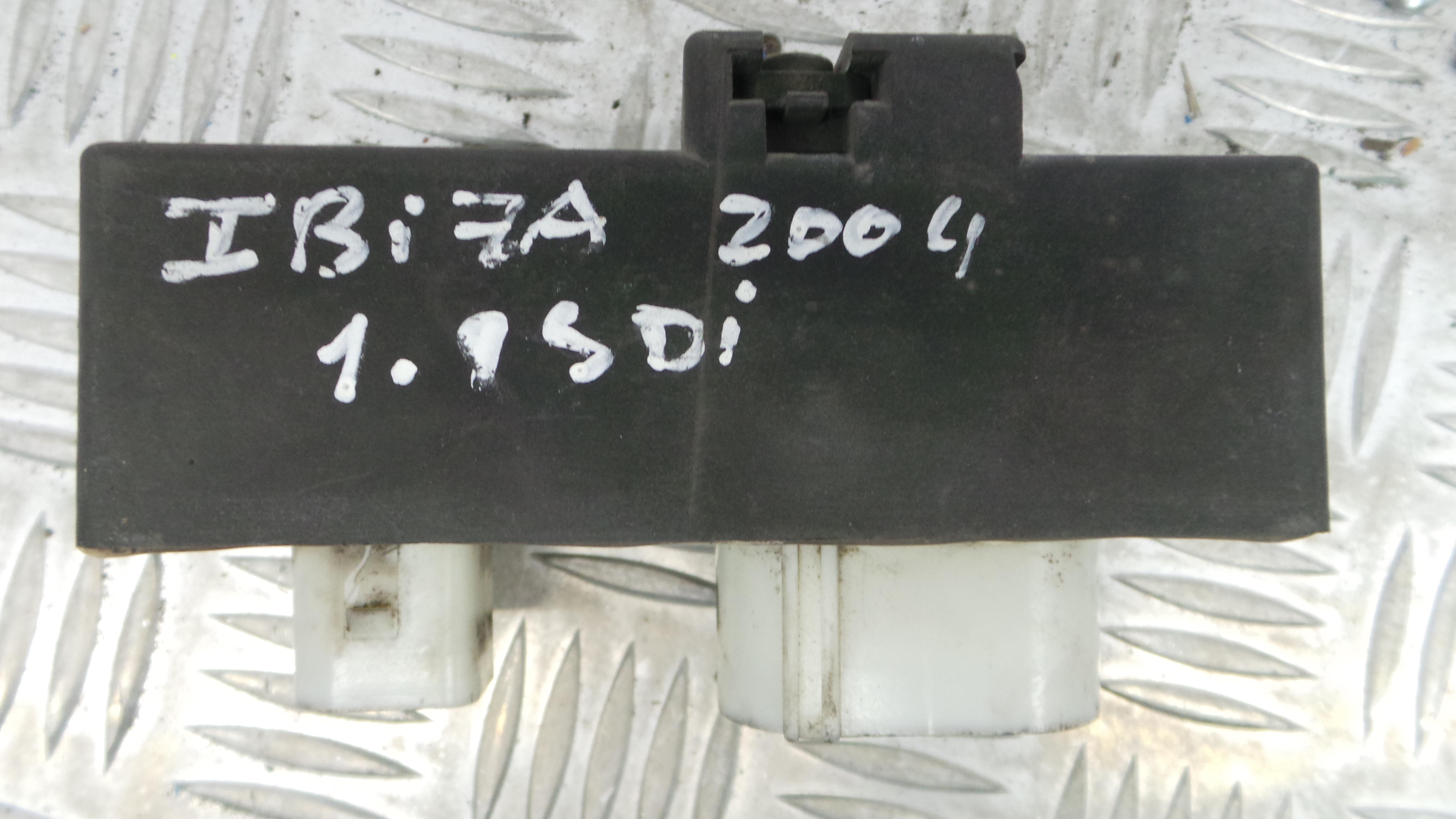 Relé 1J0919506M - SEAT IBIZA III (6L1), IBIZA Mk III (6L1)-33172490