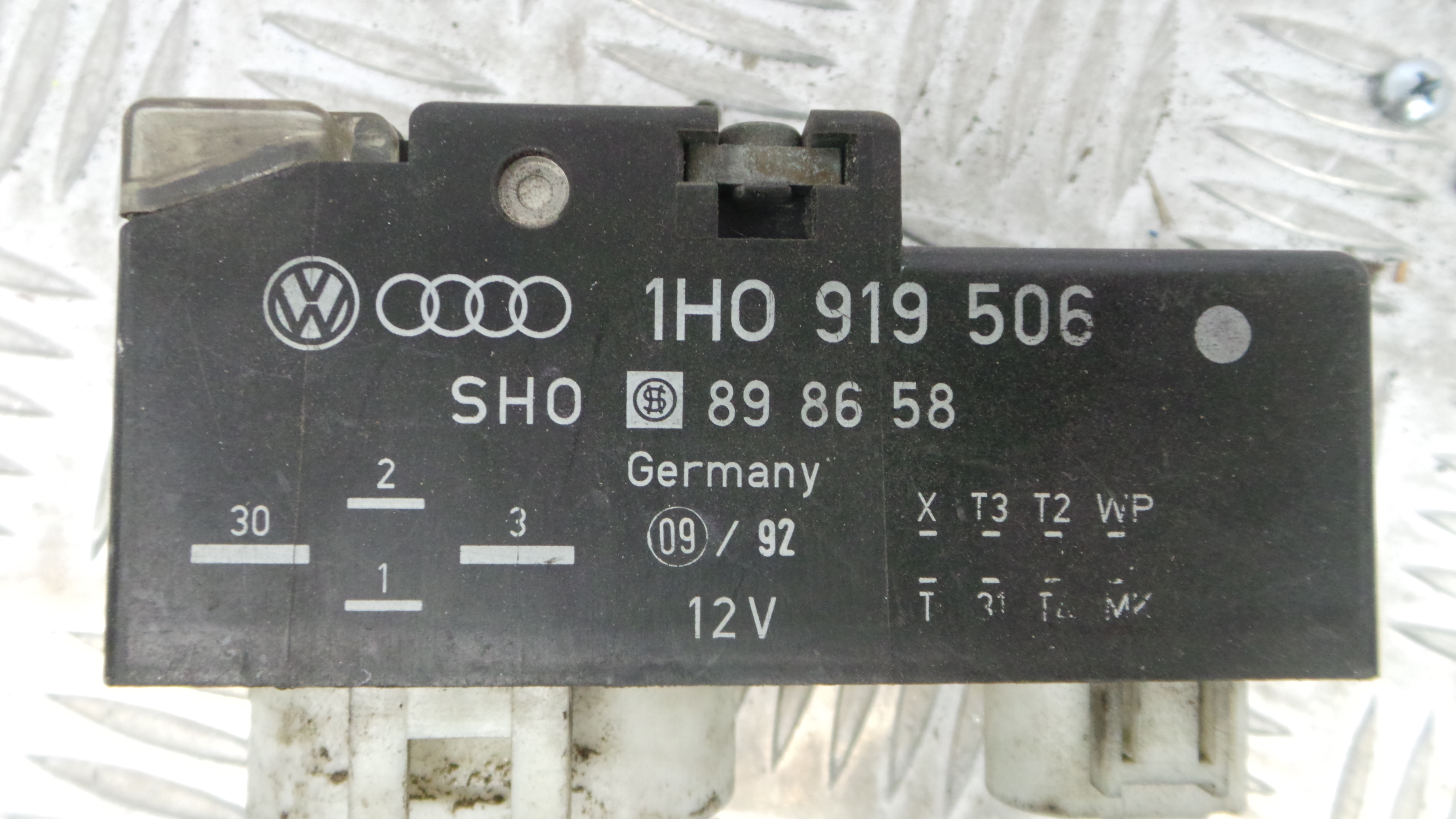 Relé 1H0919506 - VW PASSAT B3/B4 (3A2, 35I)-33172503