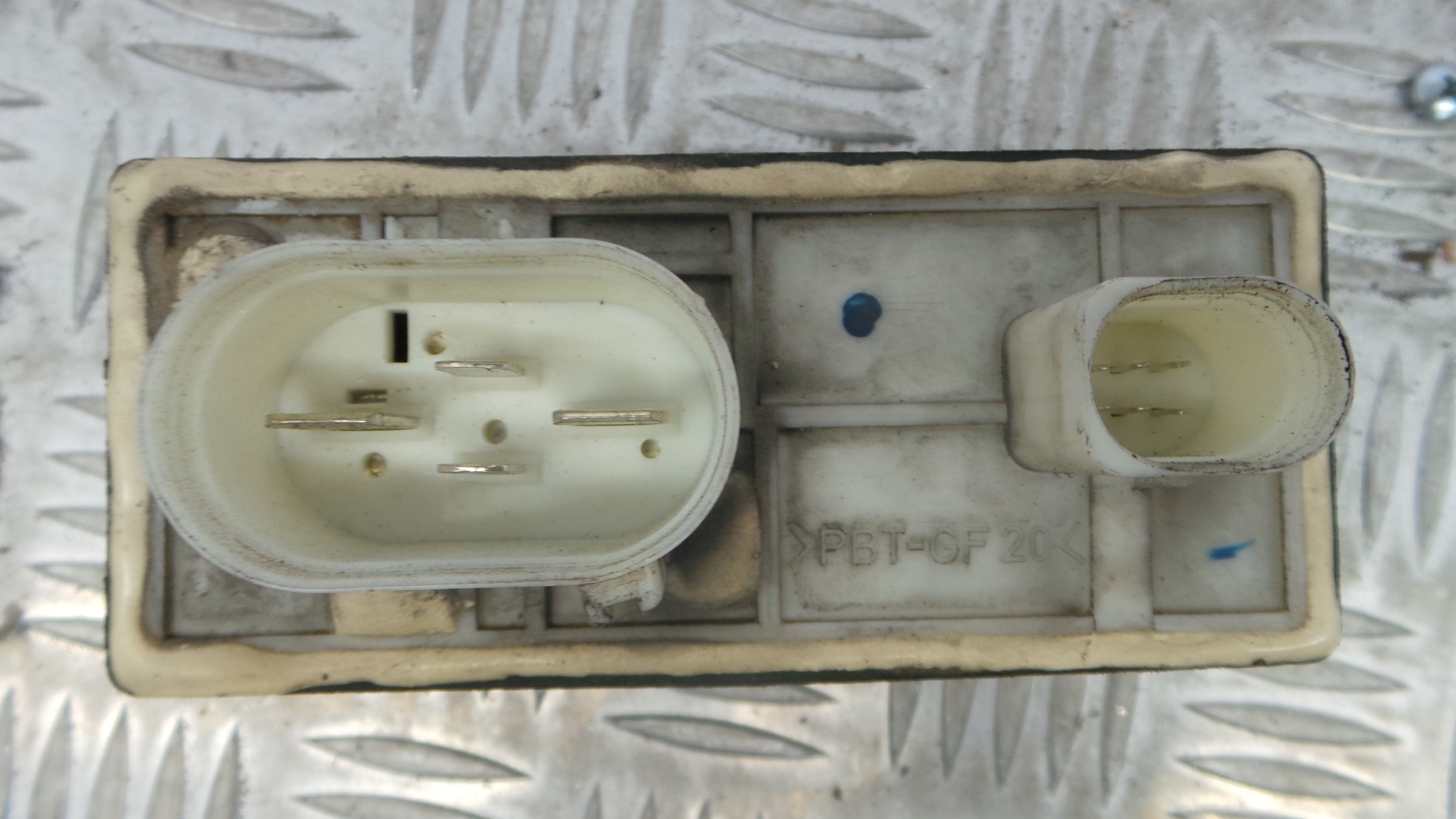 Relé 1J0919506M - VW POLO IV três volumes (9N2)-33172521