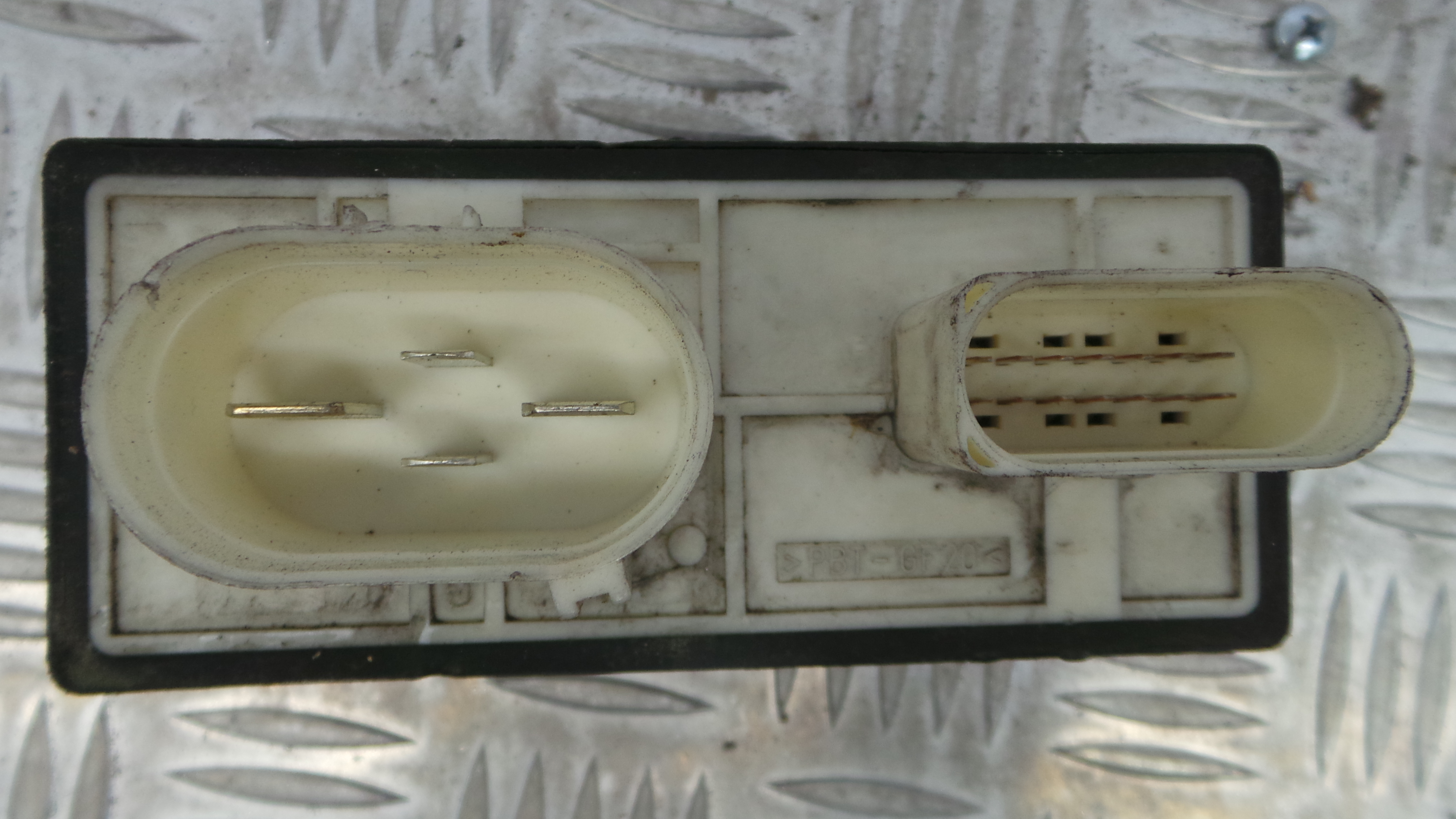 Relé 1J0919506K - AUDI A3 (8L1)-33172524