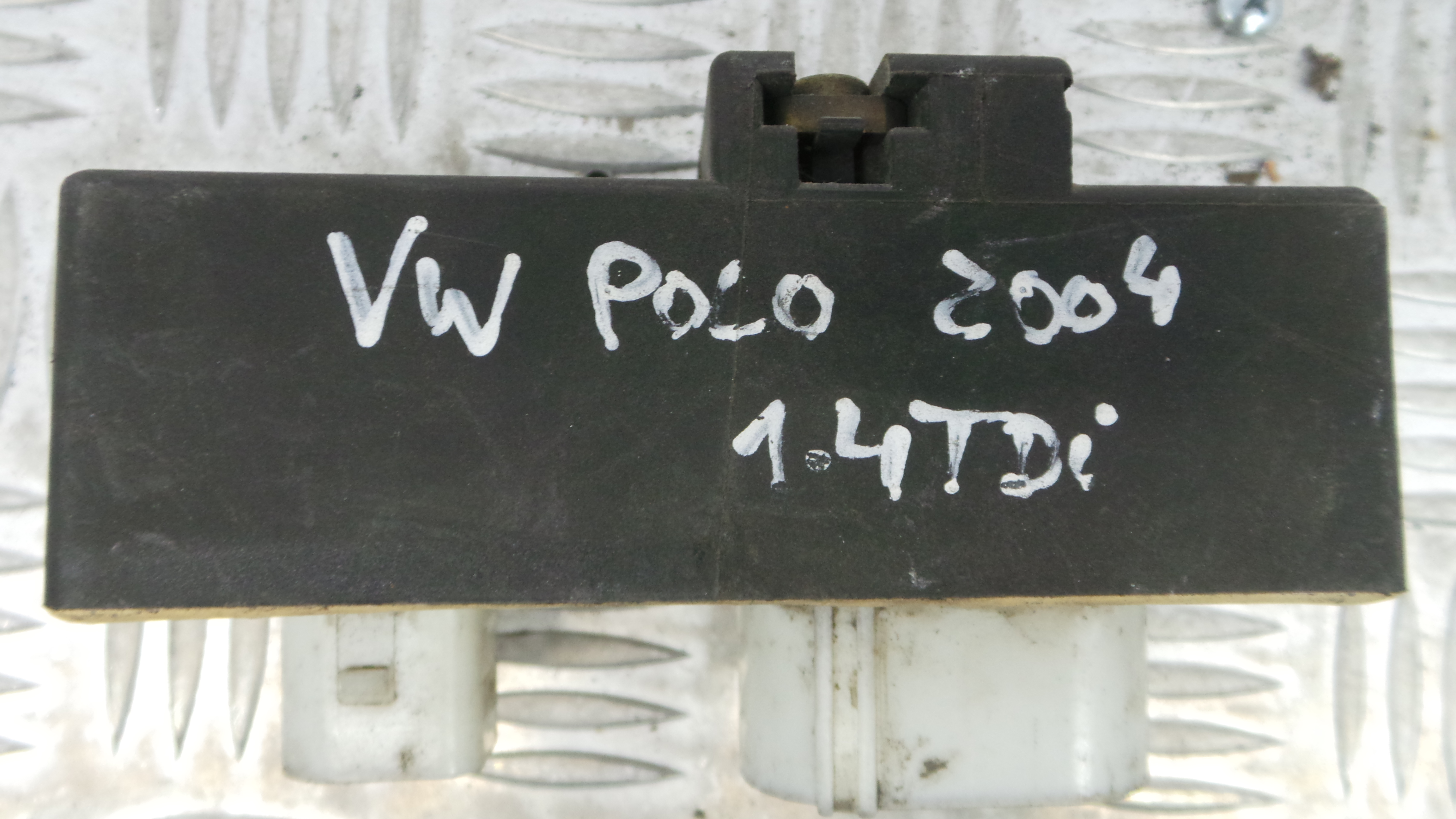 Relé 1J0919506M - VW POLO (9N_, 9A_)-33172527 Relé 1J0919506M - VW POLO (9N_, 9A_)-33172527