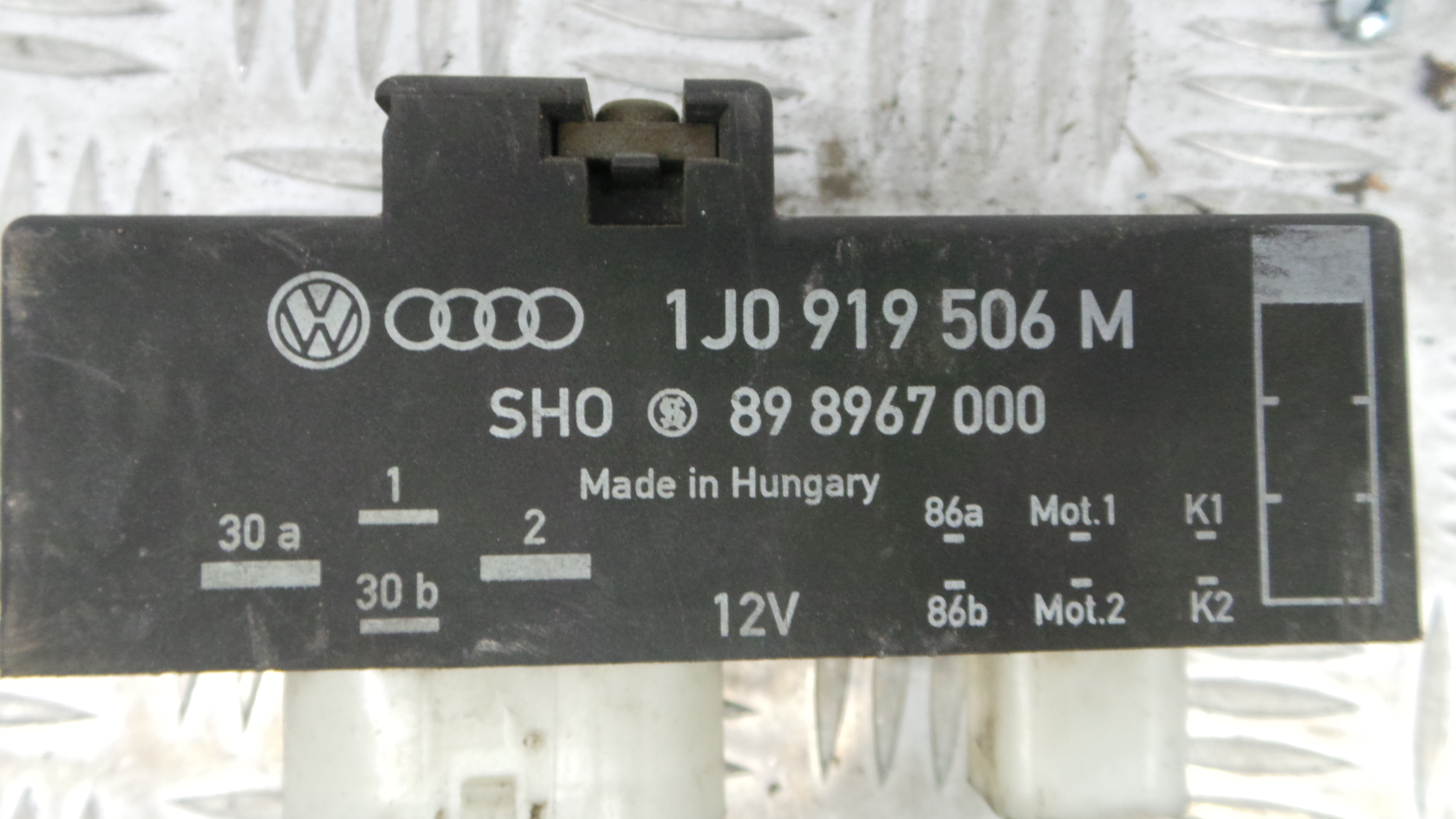 Relé 1J0919506M - SKODA FABIA I (6Y2)-33172536