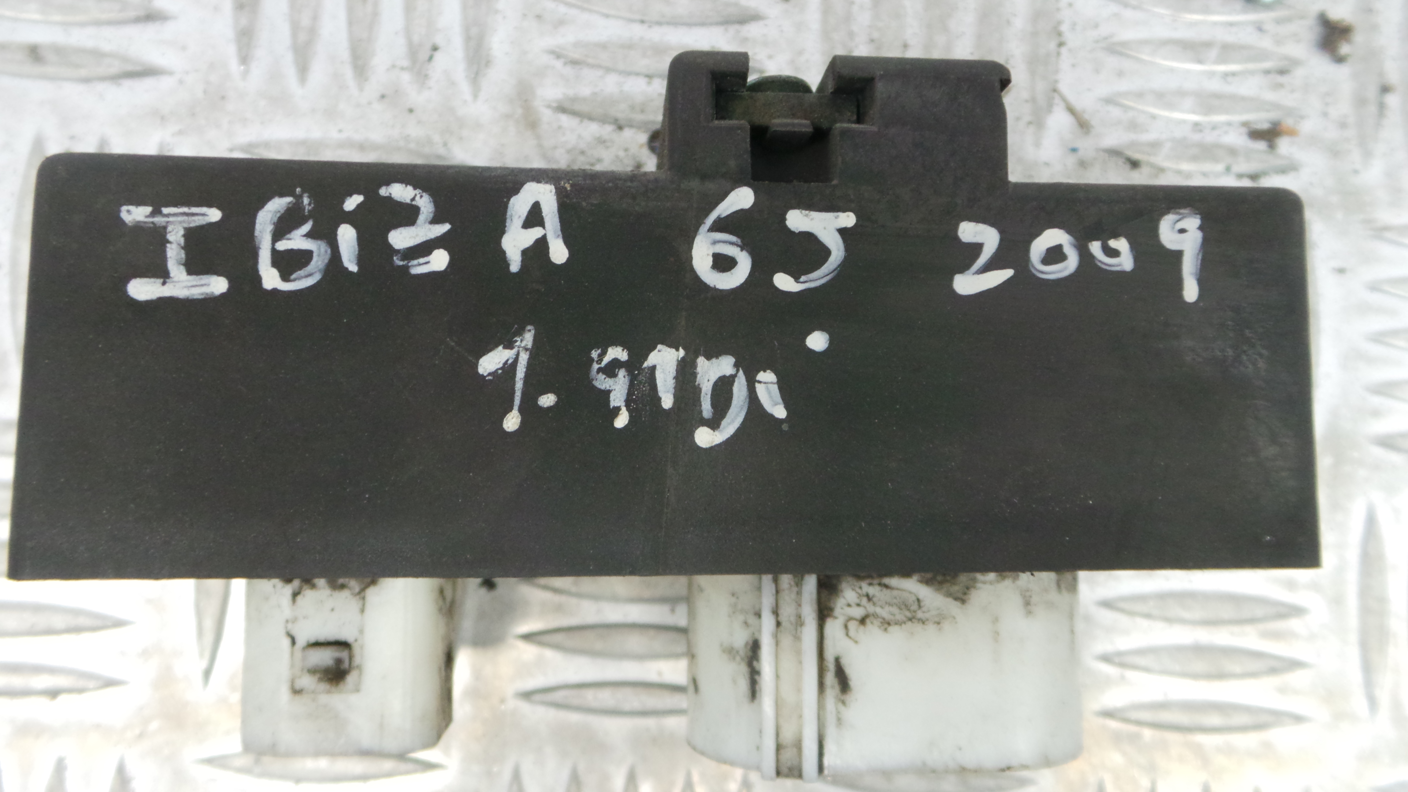 Relé 1J0919506M - SEAT IBIZA IV (6J5, 6P1), IBIZA Mk IV (6J5, 6P1)-33172542