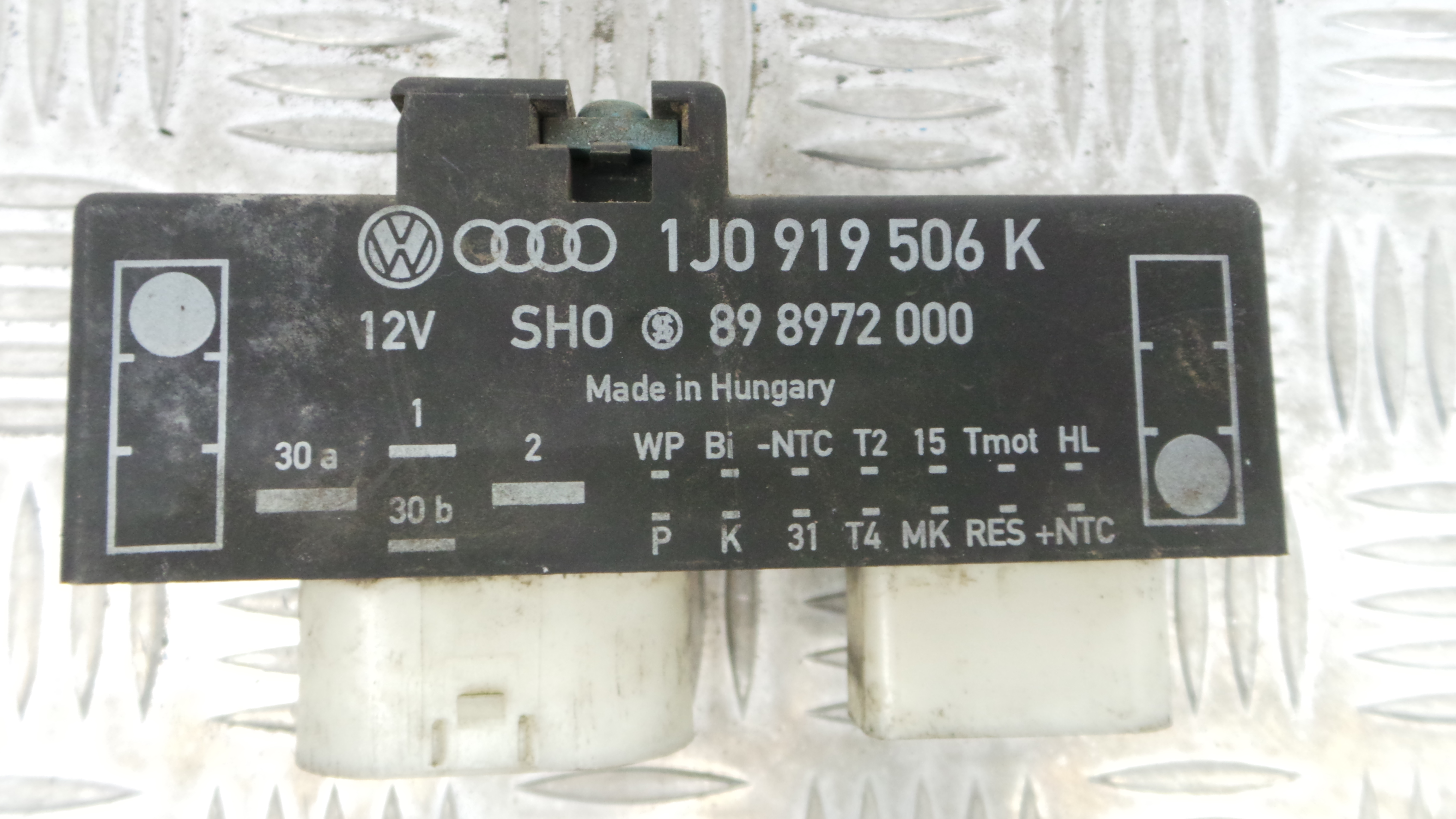 Relé 1J0919506K - AUDI A3 (8L1)-33172580