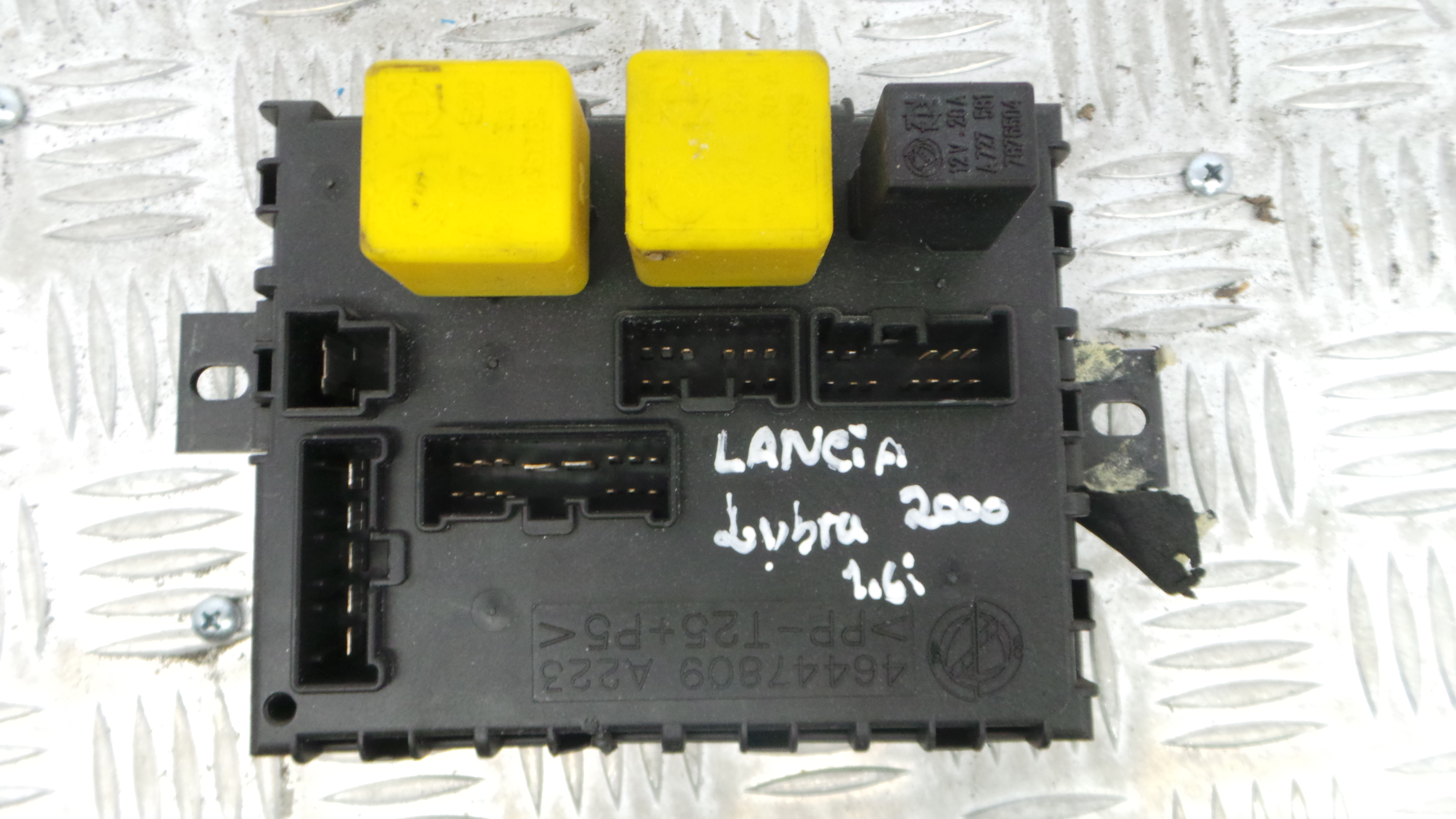 Caixa dos Fusíveis / BSI / UCH / SAM 46447809 - LANCIA LYBRA (839_)-33172611 Caixa dos Fusíveis / BSI / UCH / SAM 46447809 - LANCIA LYBRA (839_)-33172611