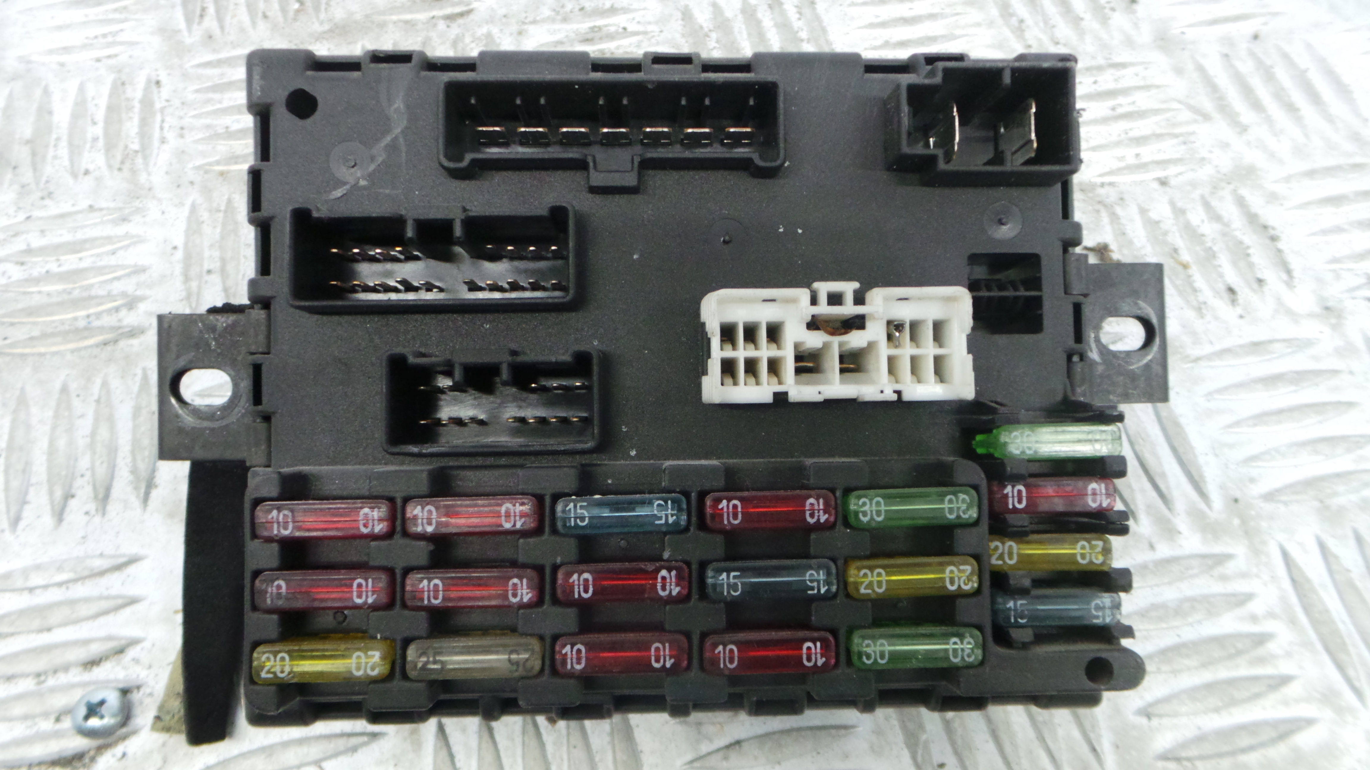 Caixa dos Fusíveis / BSI / UCH / SAM 46447809 - LANCIA LYBRA (839_)-33172611