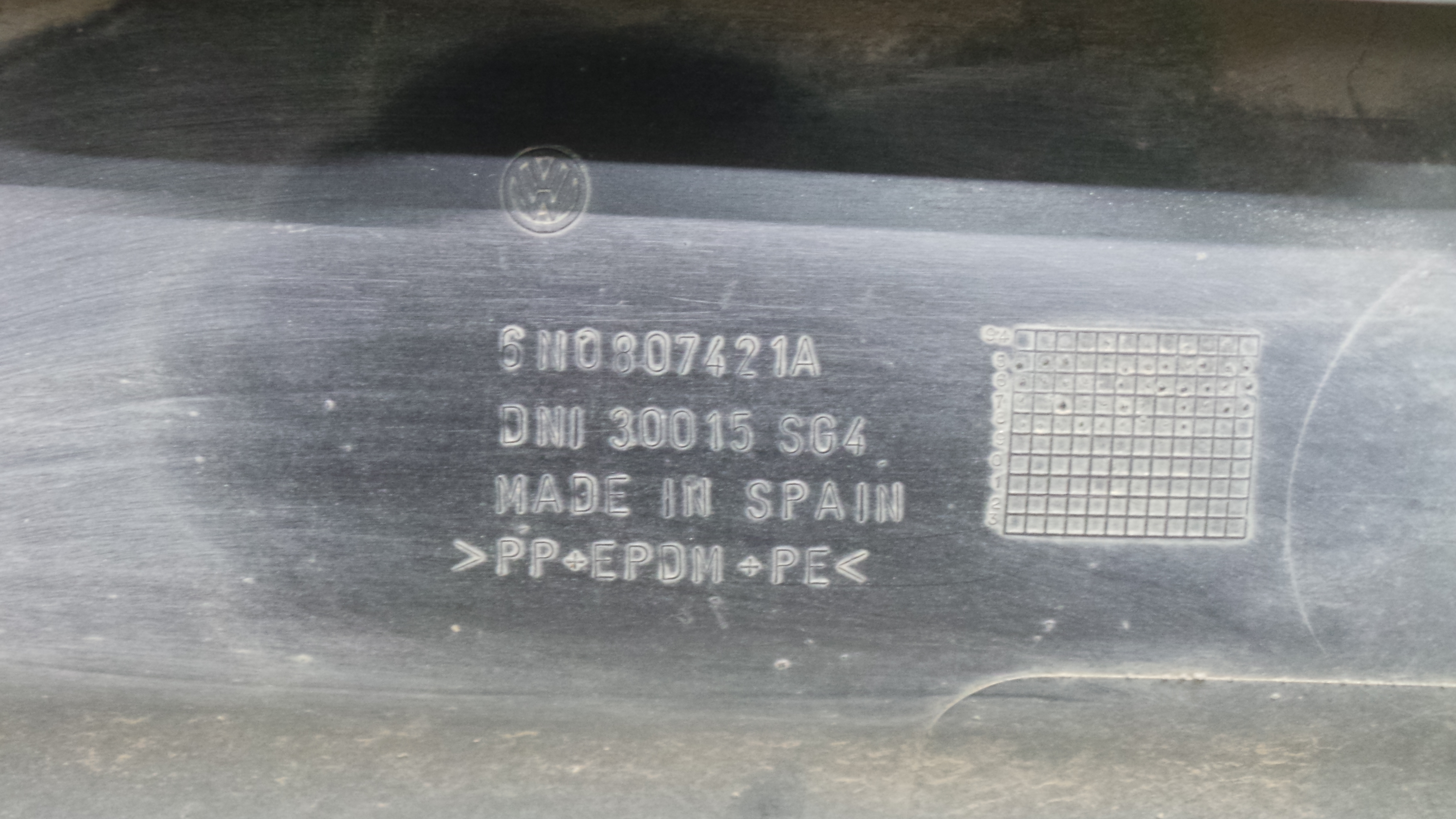 Para Choques de Trás 6N0807421A - VW POLO III (6N1)-33172658