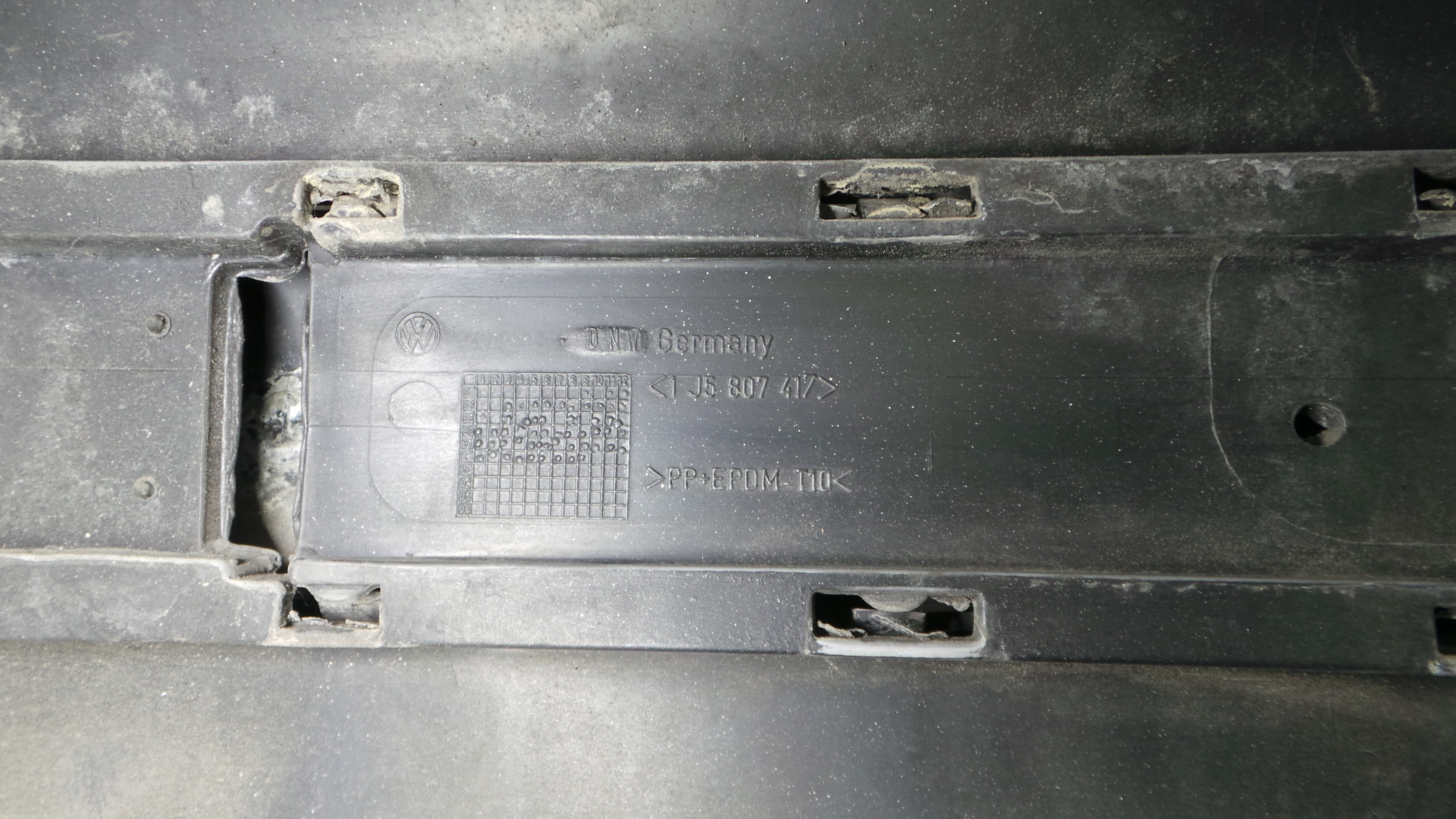 Para Choques de Trás 1J5807417 - VW BORA I (1J2)-33172756