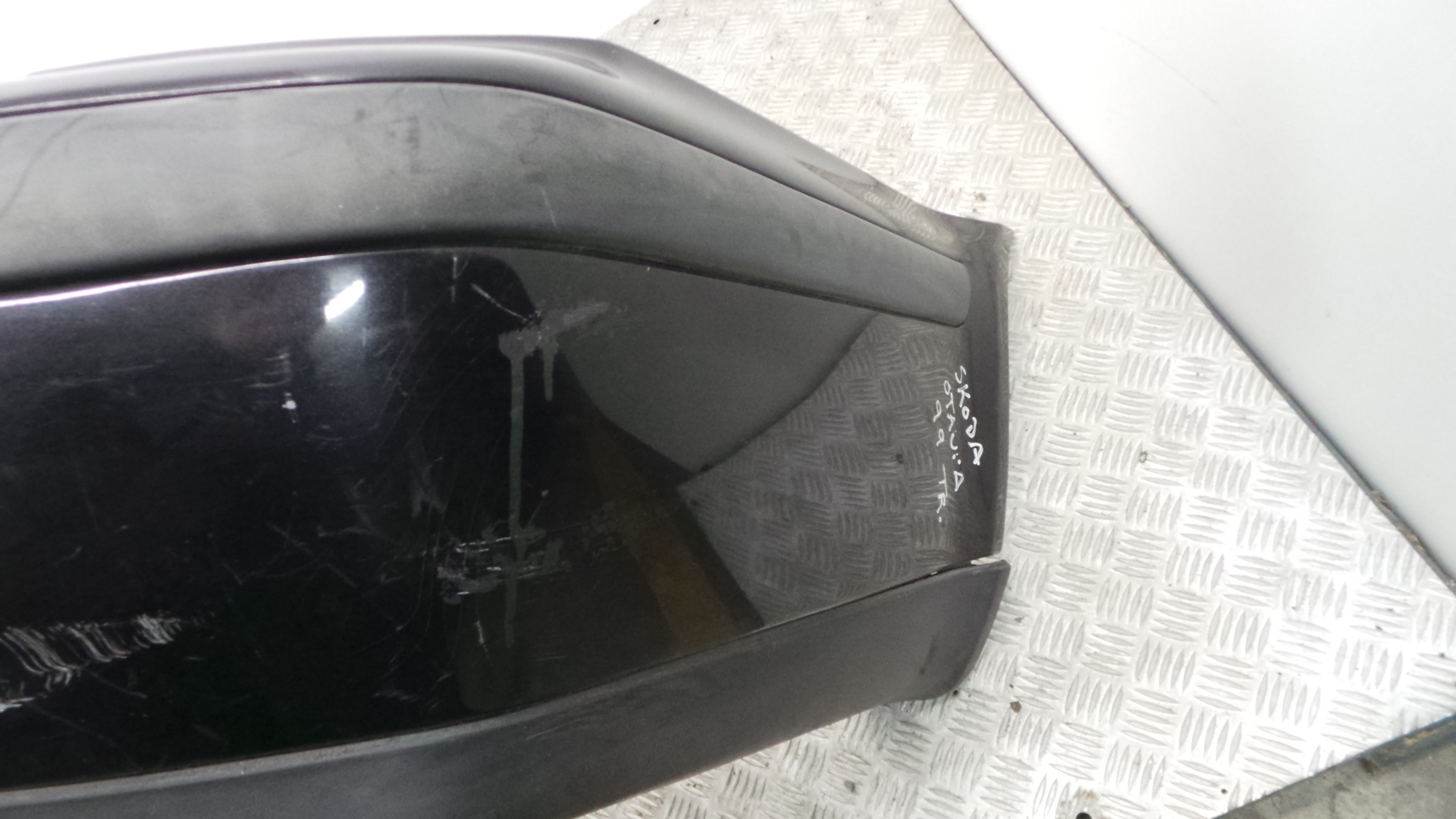 Para Choques de Trás 1U9807421 - SKODA OCTAVIA I (1U2)-33172890