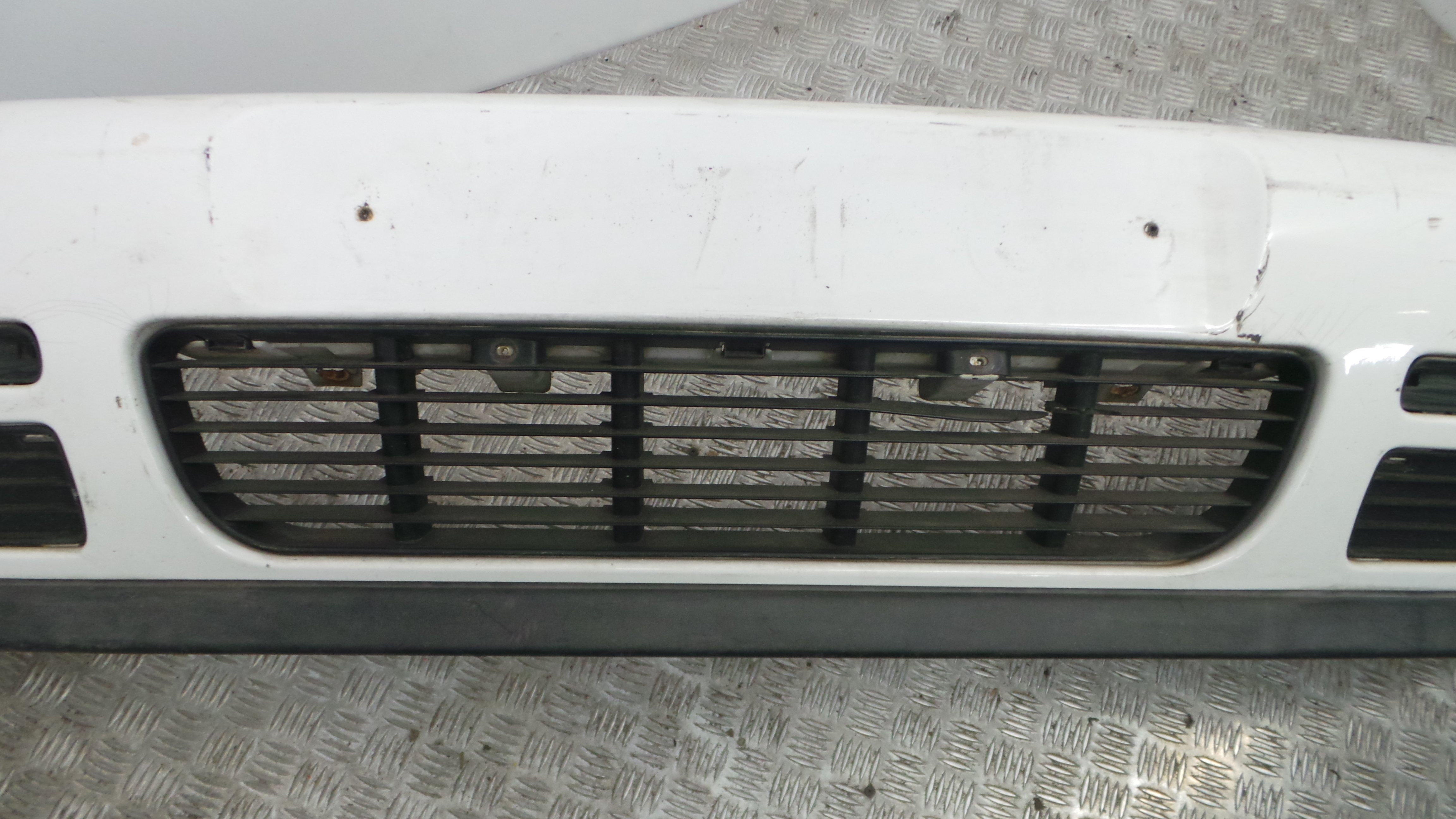 Para Choques Frente LN0807221A - VW POLO III (6N1)-33172908