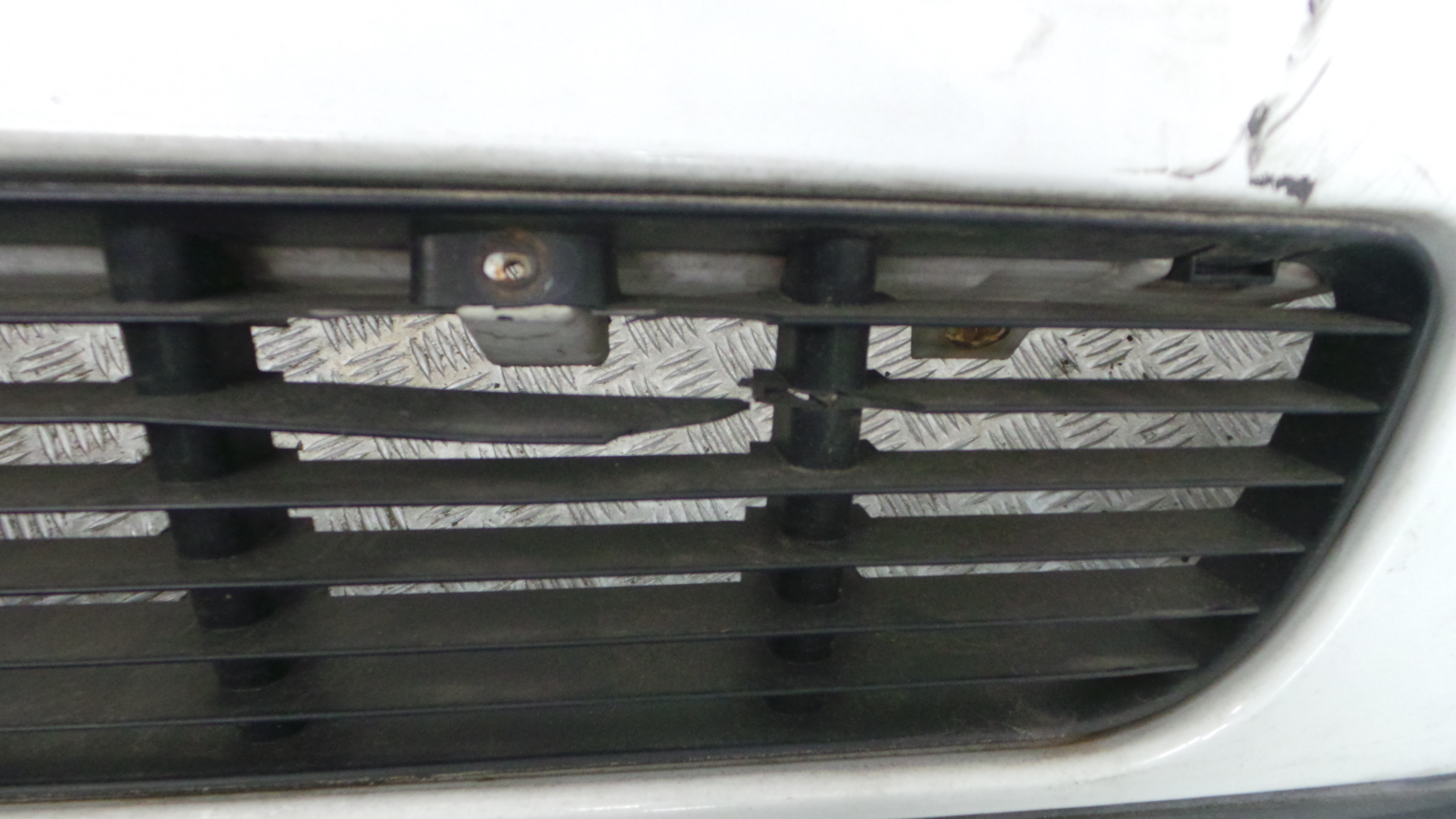 Para Choques Frente LN0807221A - VW POLO III (6N1)-33172908