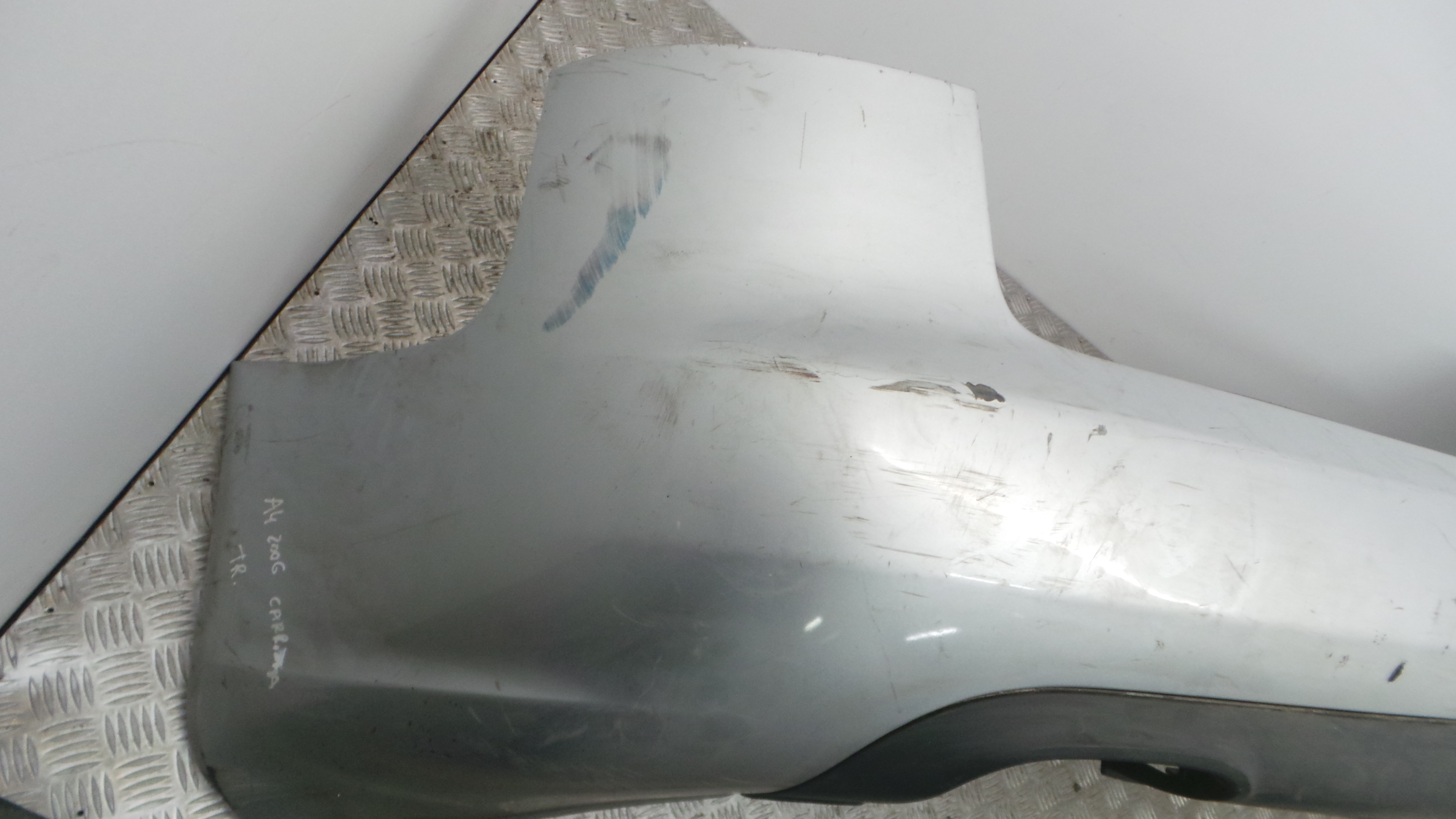 Para Choques de Trás 8E9807511J - AUDI A4 B7 Avant (8ED)-33172931