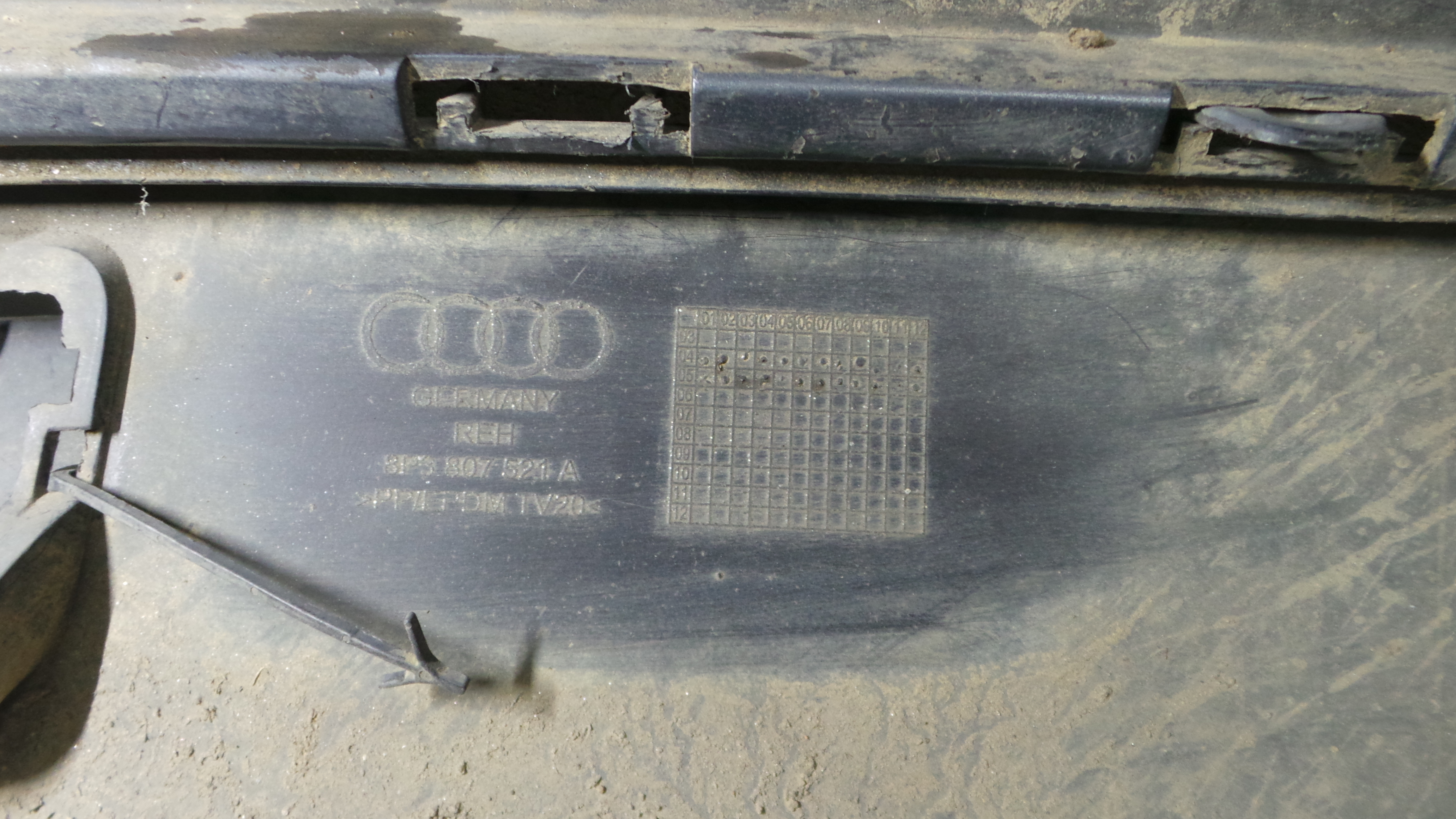 Para Choques de Trás 8P3807511B - AUDI A3 (8P1)-33173078