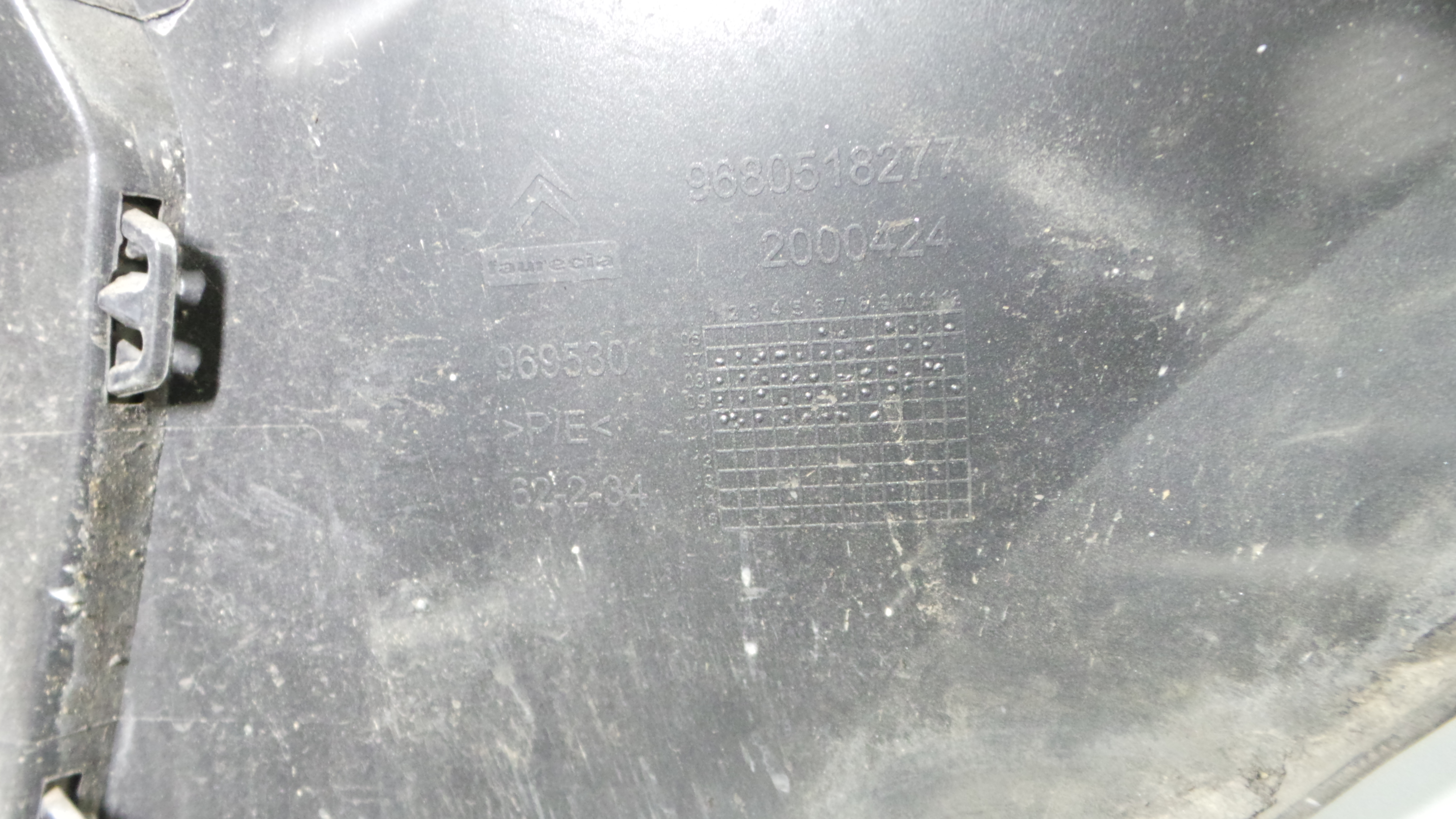 Para Choques de Trás 9680518277 - CITROËN C4 PICASSO I Veículo multiuso (UD_)-33173115