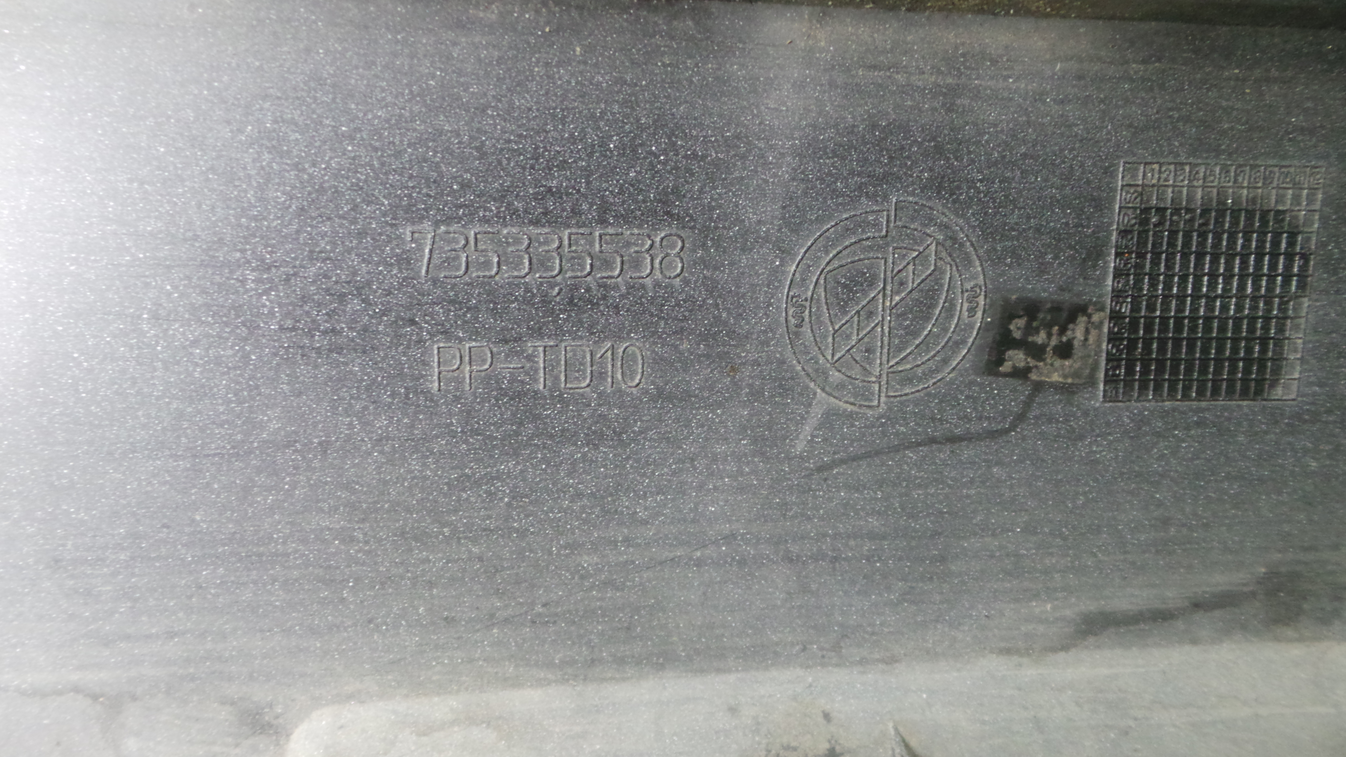 Para Choques Frente 735335538 - FIAT PUNTO (188_)-33173356