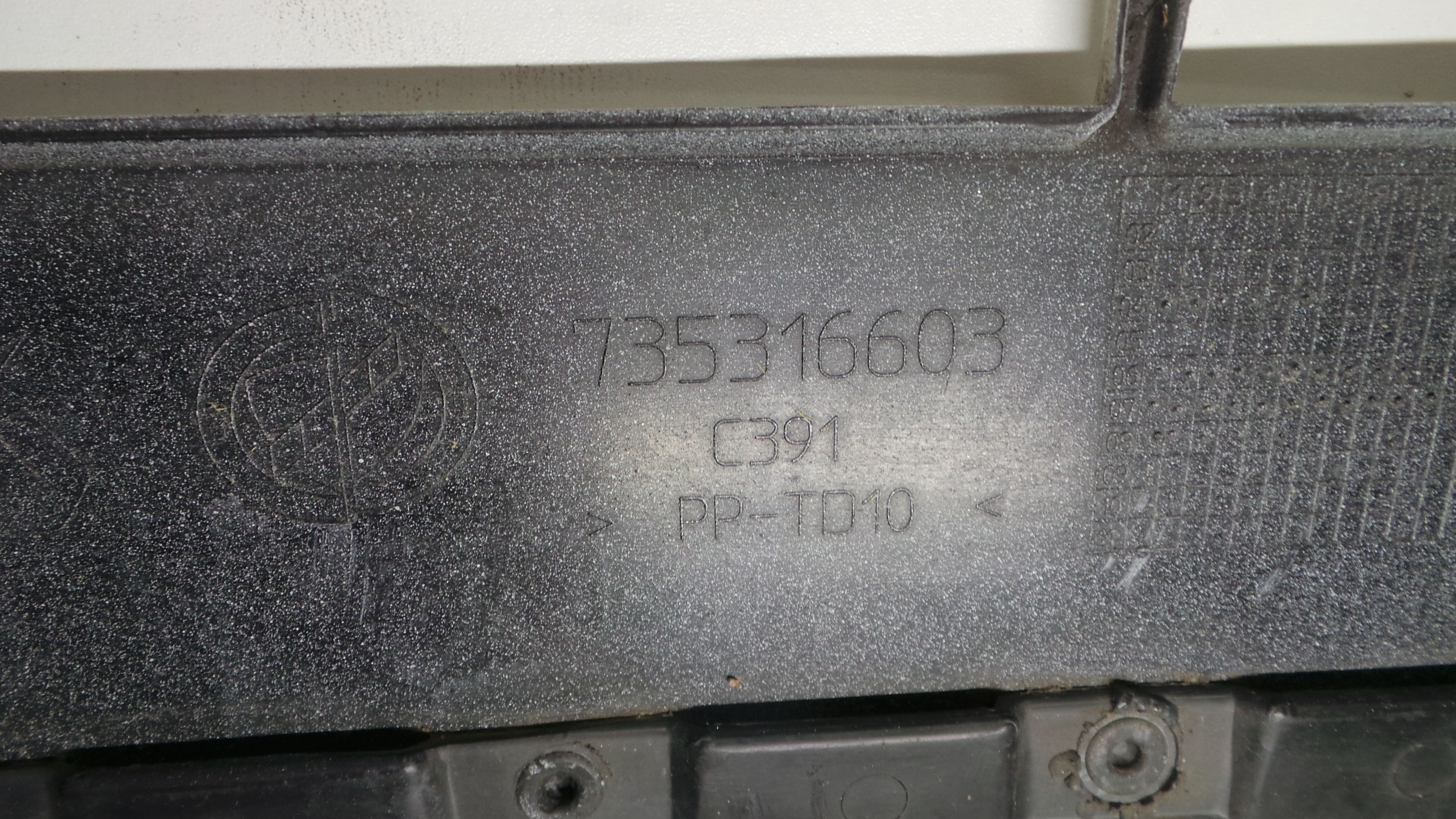 Para Choques Frente 735316603 - FIAT PANDA (169_), PANDA / PANDA CLASSIC (169_)-33173395