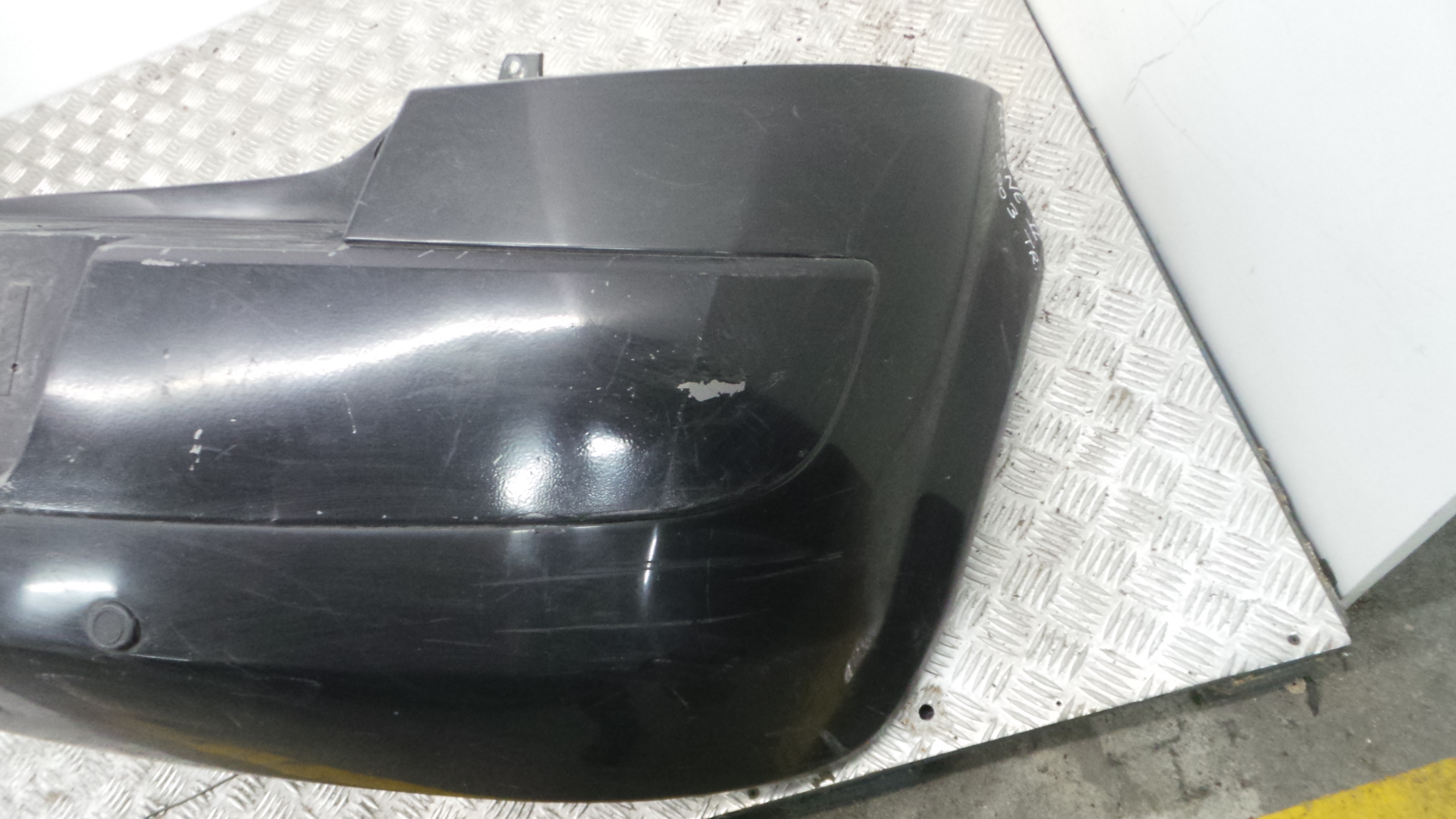 Para Choques de Trás 8200142401 - RENAULT MEGANE II (BM0/1_, CM0/1_)-33173868