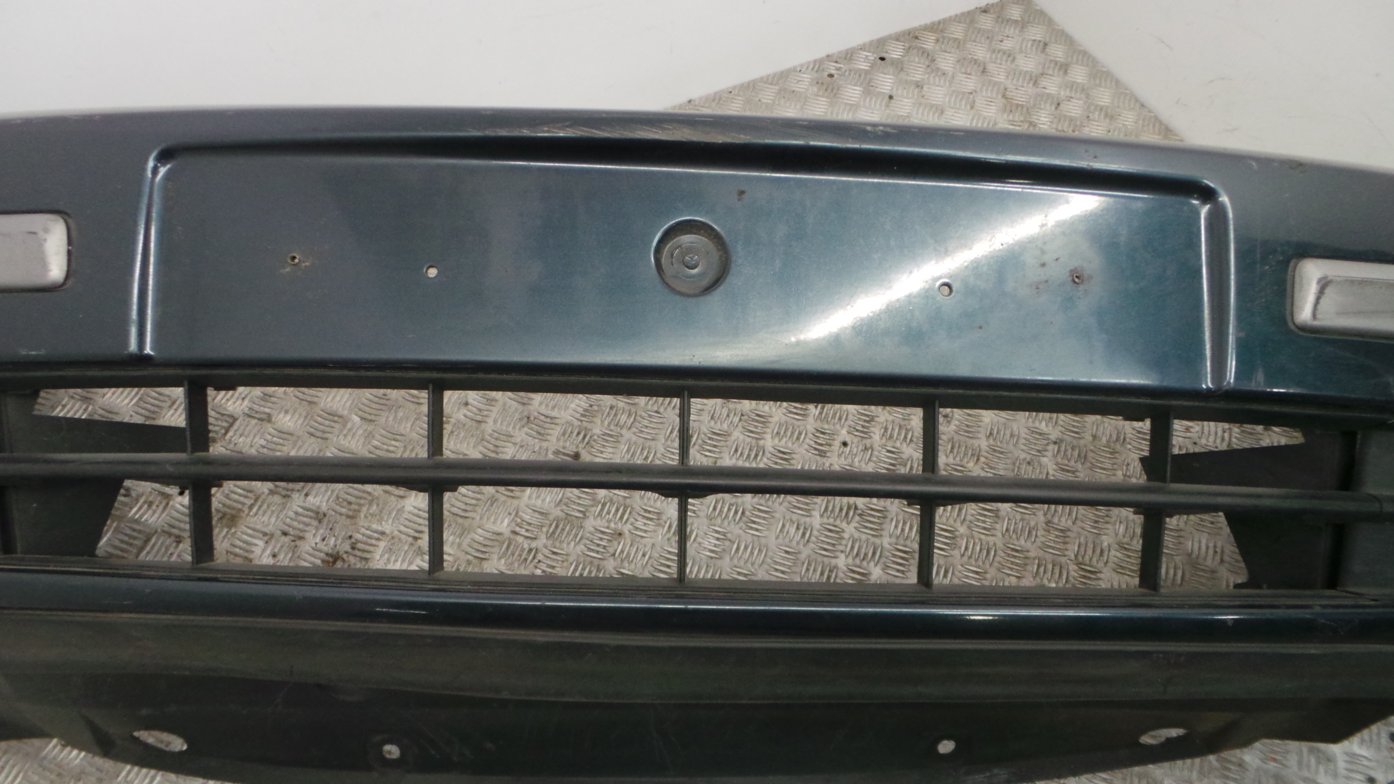 Para Choques Frente 8200009687 - RENAULT LAGUNA II (BG0/1_)-33173949