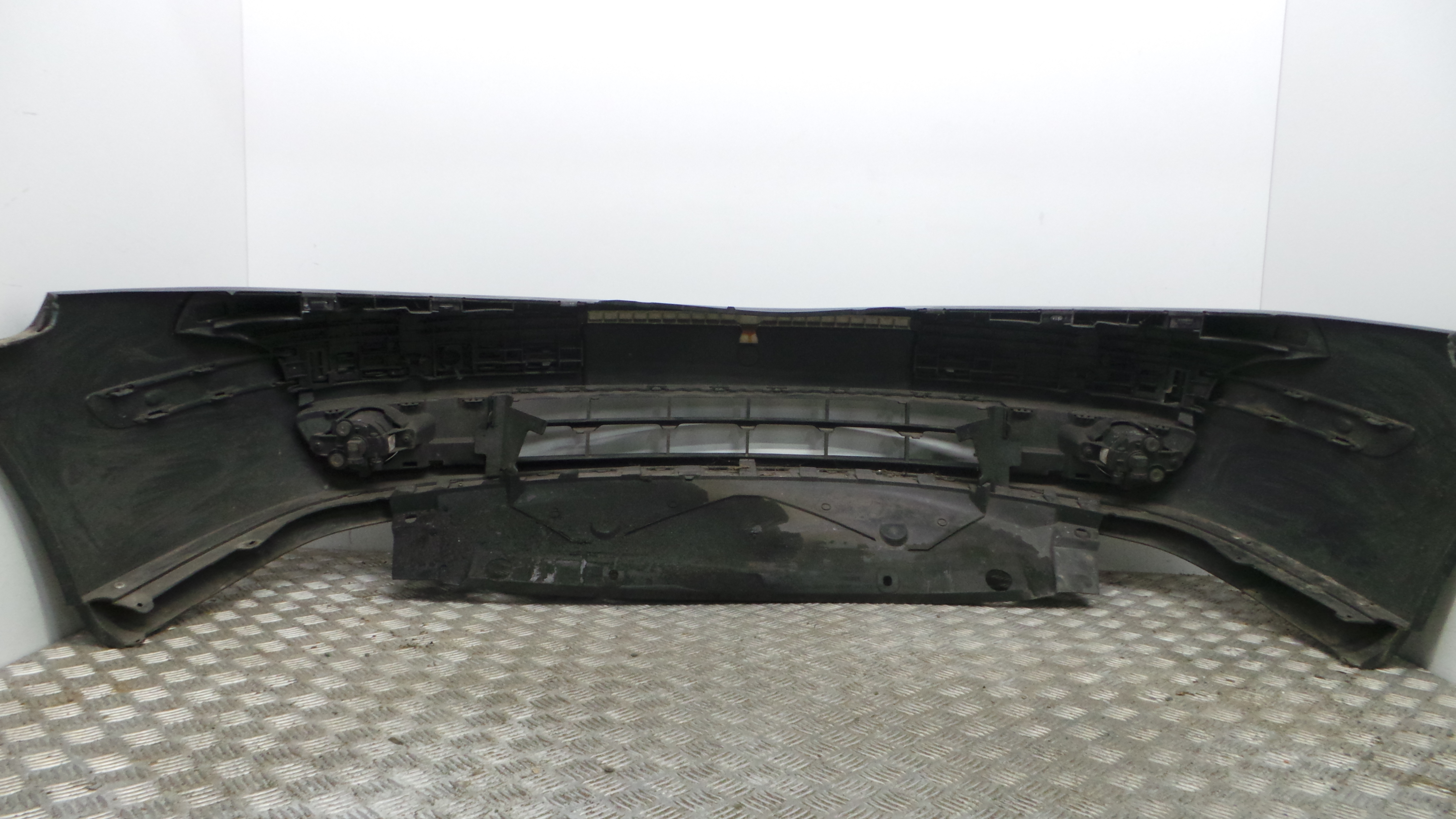 Para Choques Frente 8200009687 - RENAULT LAGUNA II (BG0/1_)-33173949