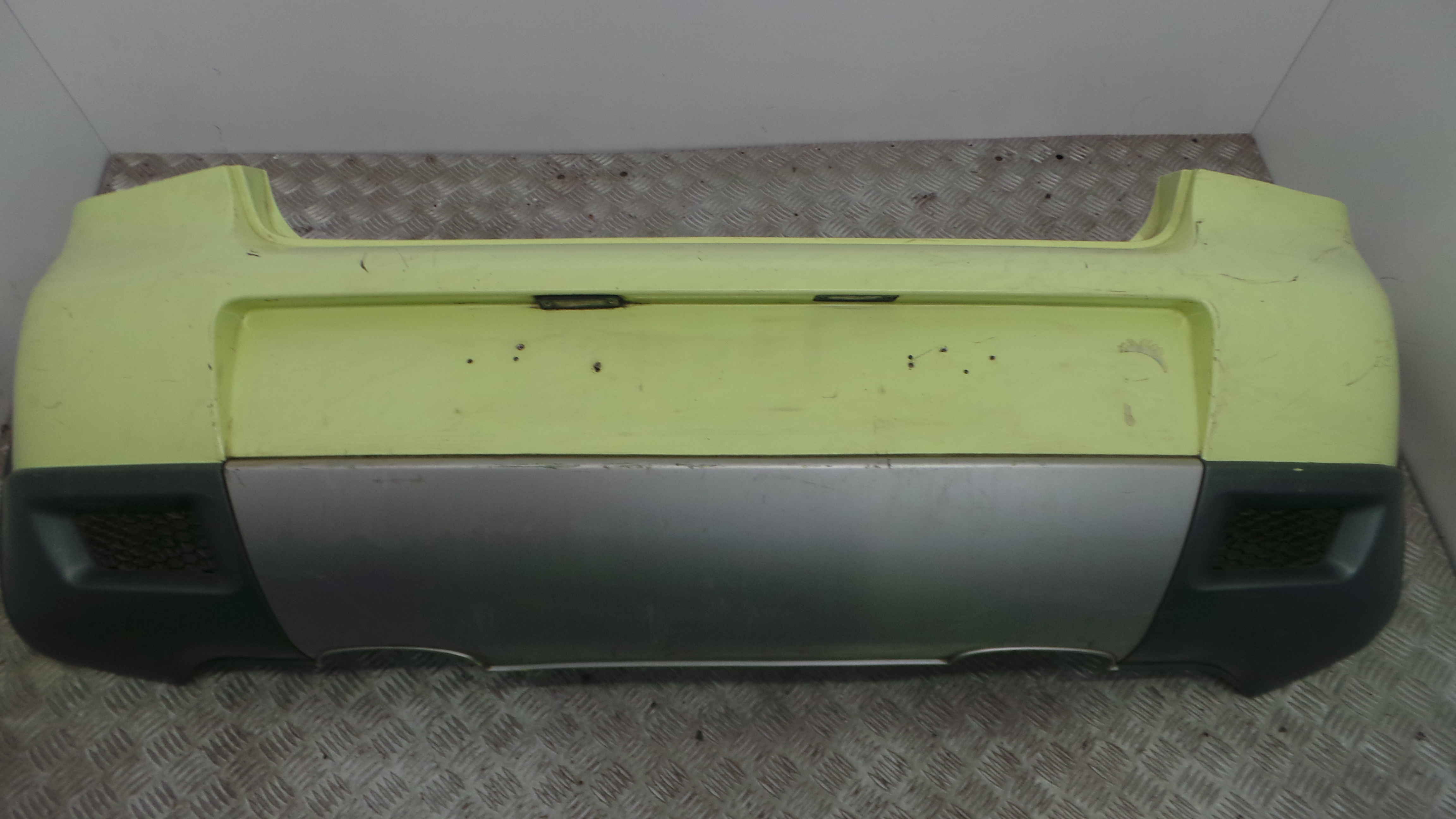 Para Choques de Trás 6Q6807417F - VW POLO (9N_, 9A_)-33174043