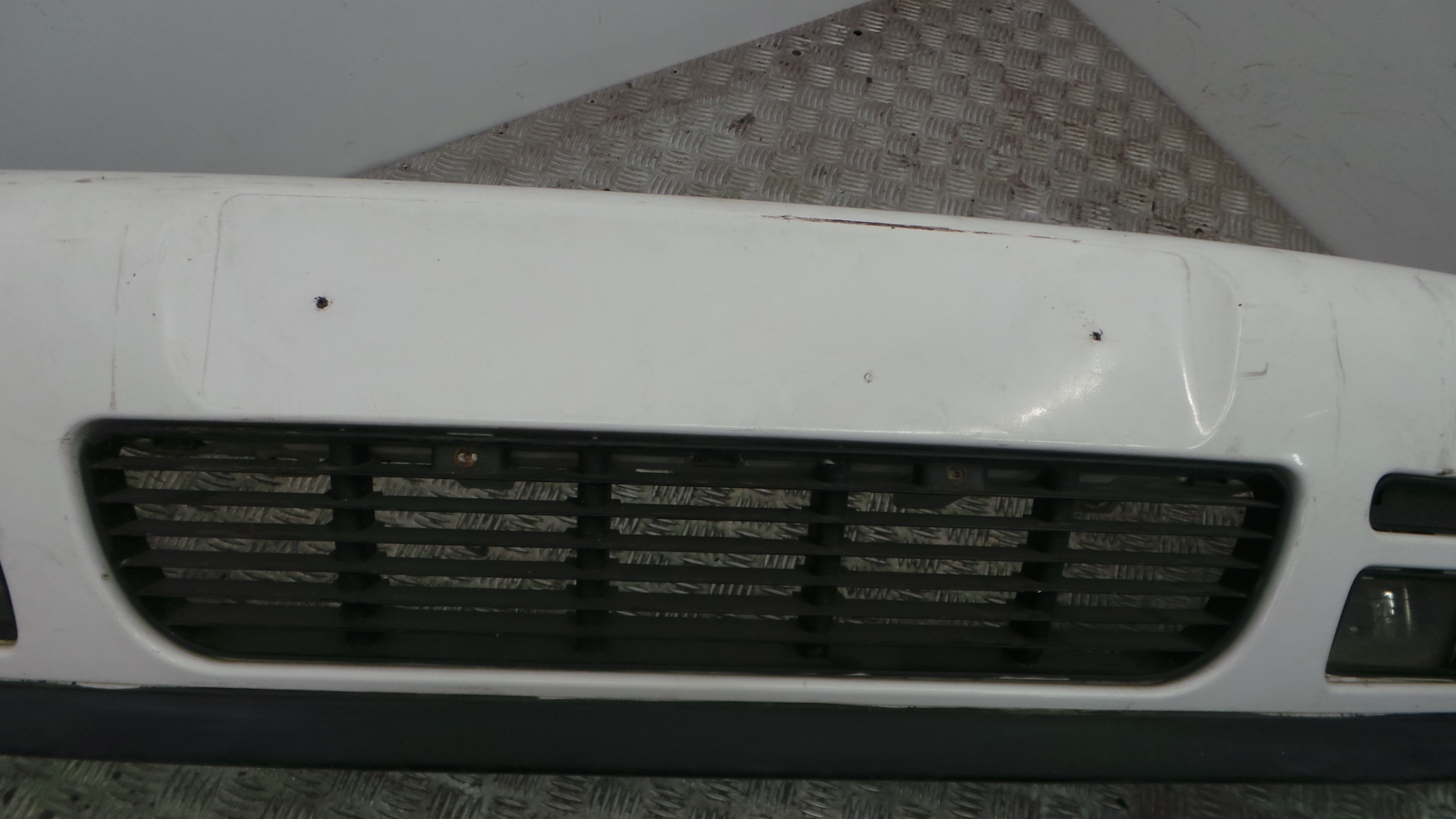 Para Choques Frente 6N0-807-221C - VW POLO III (6N1)-33174055