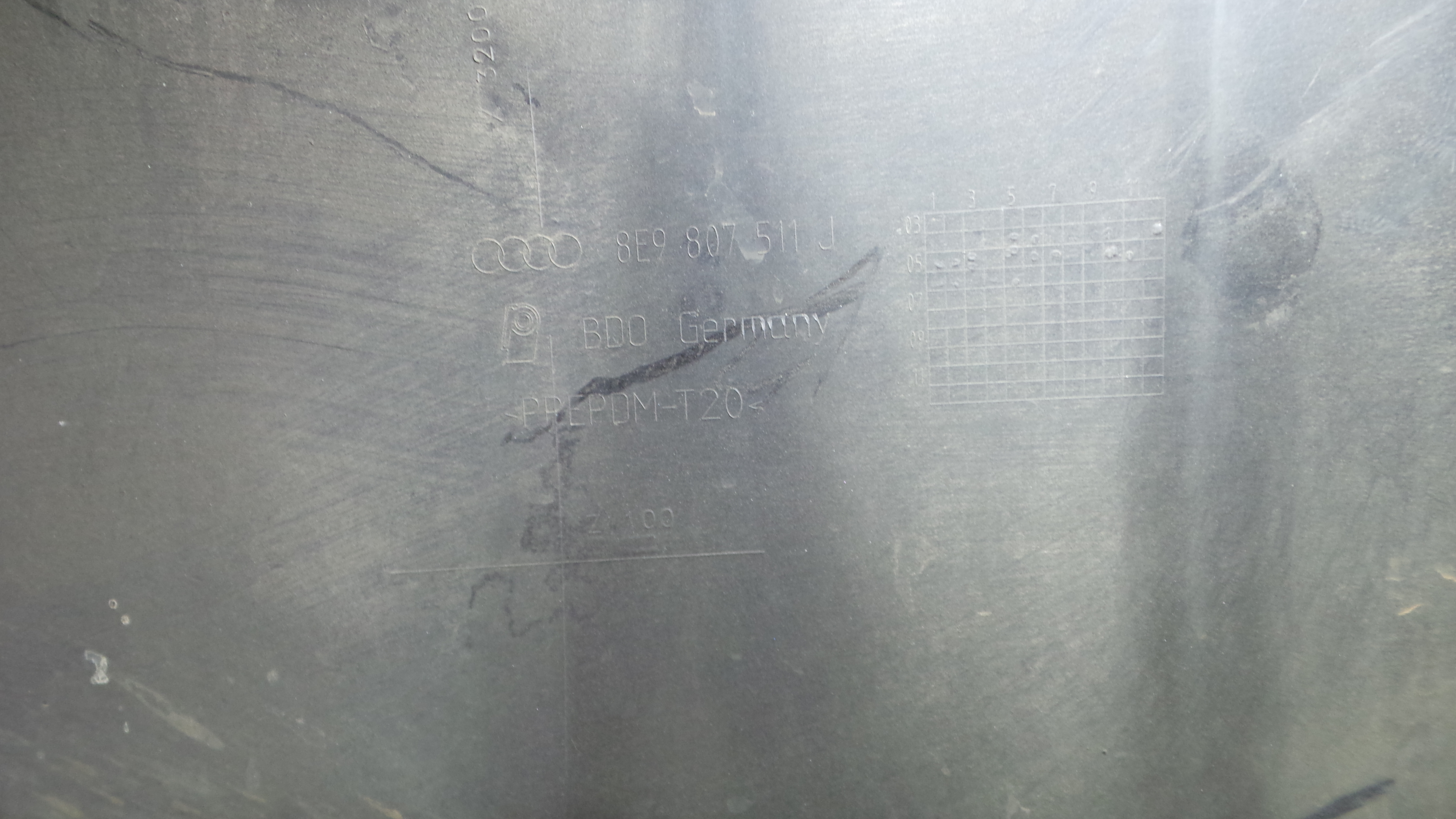 Para Choques de Trás 8E9807511J - AUDI A4 B7 Avant (8ED)-33174155