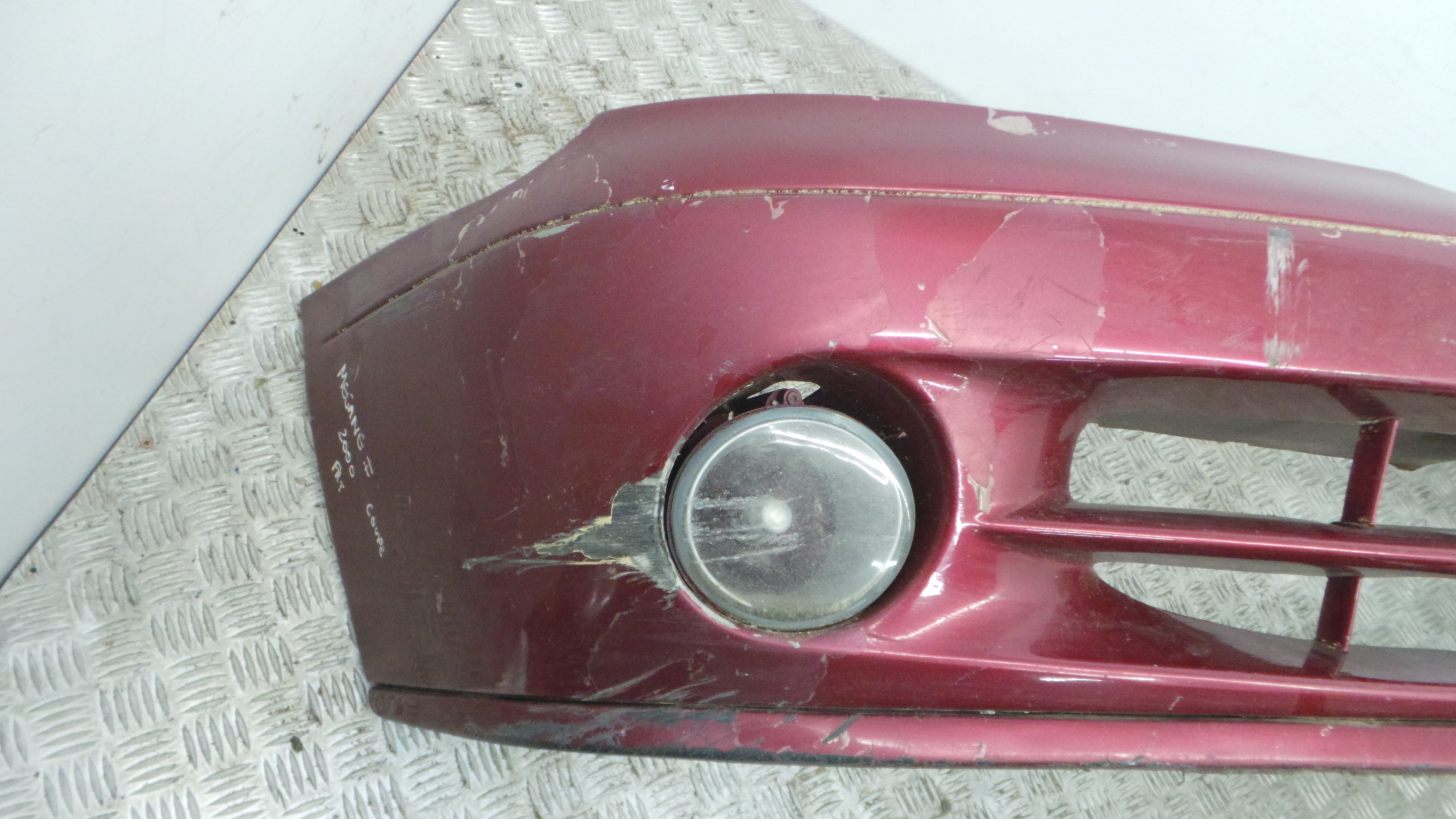 Para Choques Frente 7700427563 - RENAULT MEGANE I (BA0/1_)-33174168