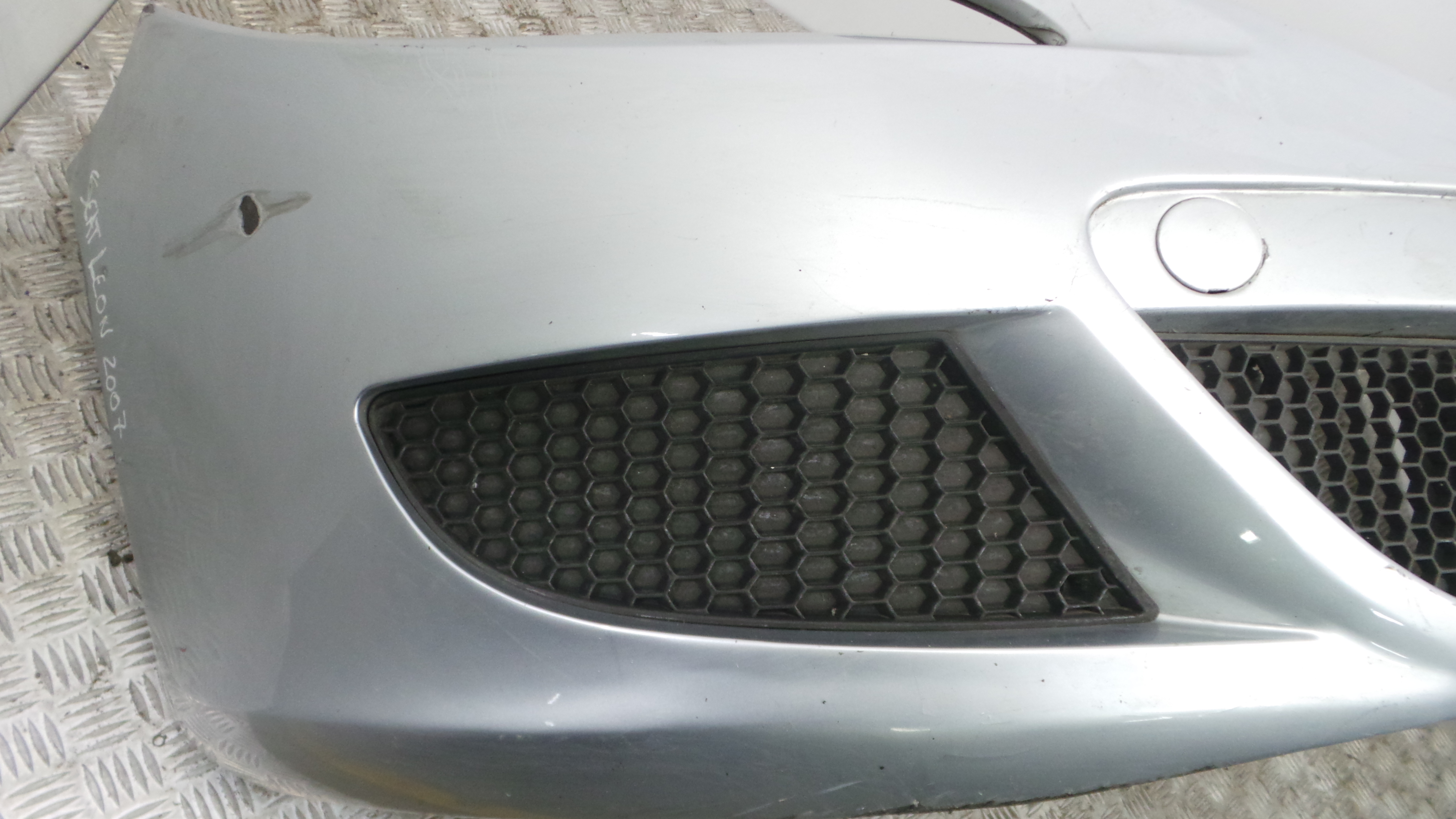 Para Choques Frente - SEAT LEON (1P1)-33174252